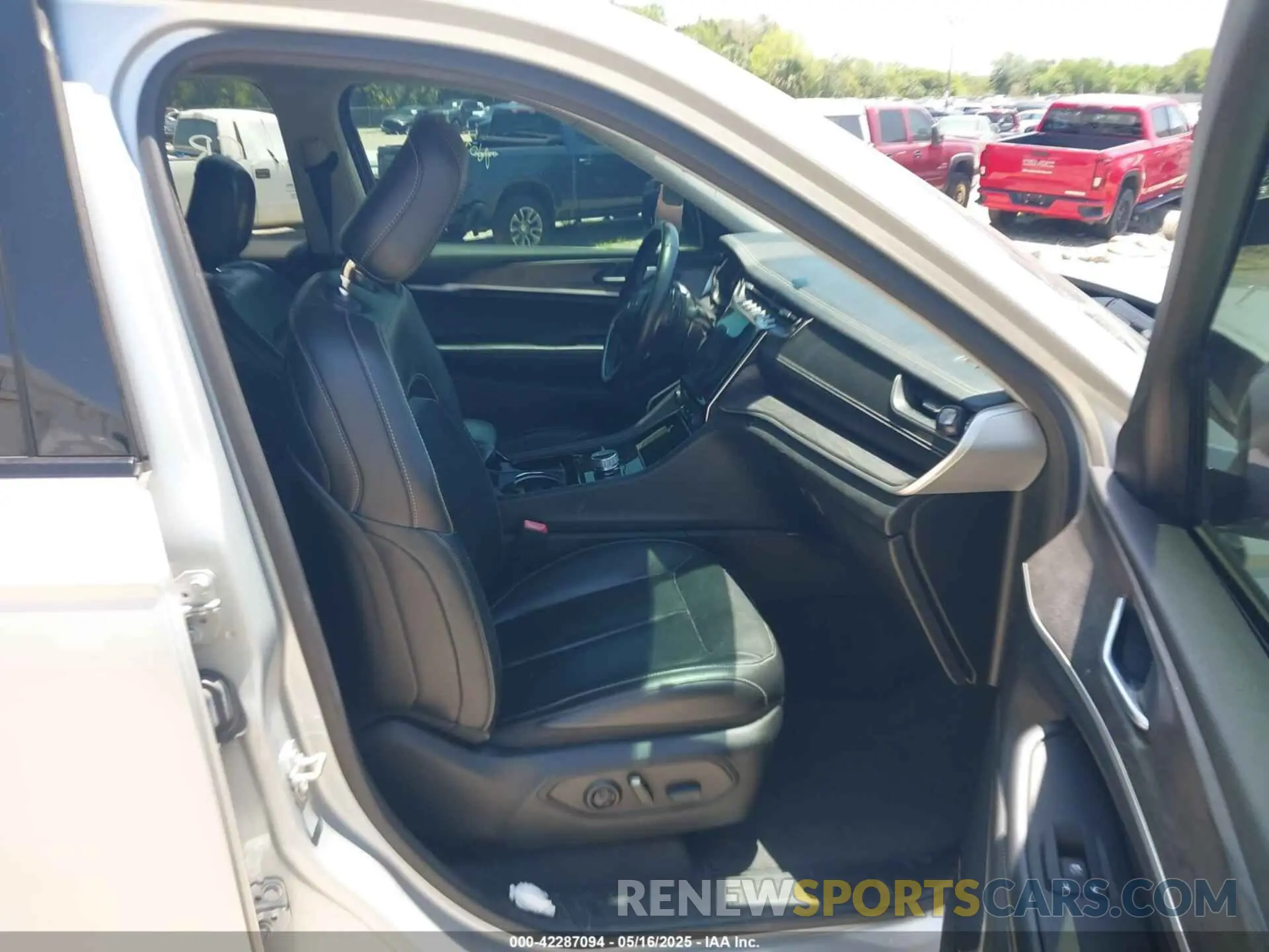 5 fotografías del automóvil dañado 1C4RJKBG5M8101312 JEEP GRAND CHEROKEE L 2021