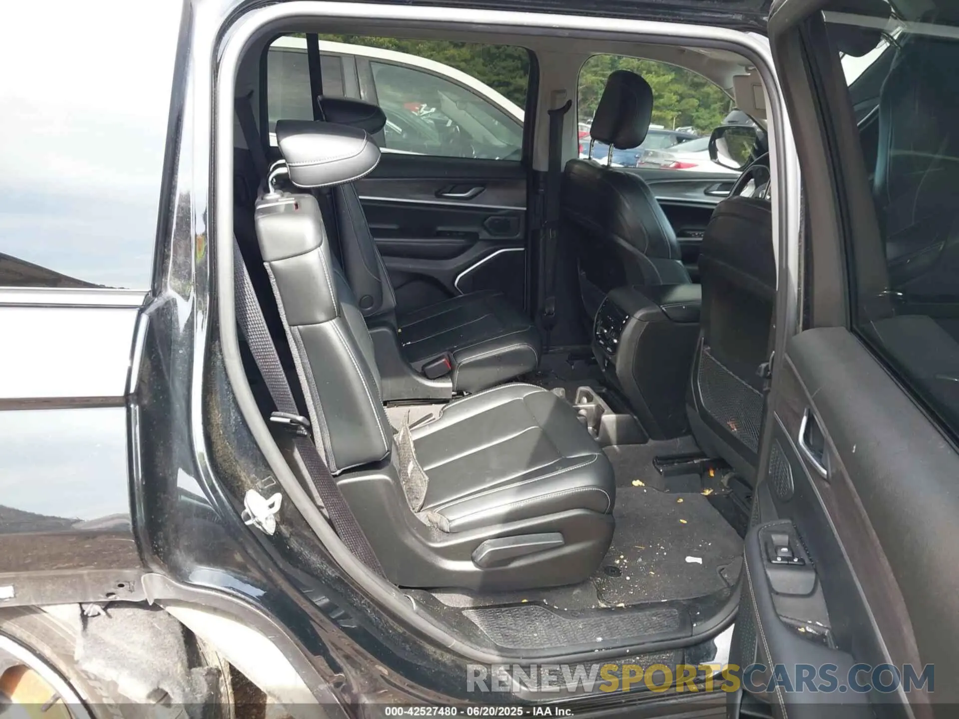 8 fotografías del automóvil dañado 1C4RJKBG5M8108194 JEEP GRAND CHEROKEE L 2021