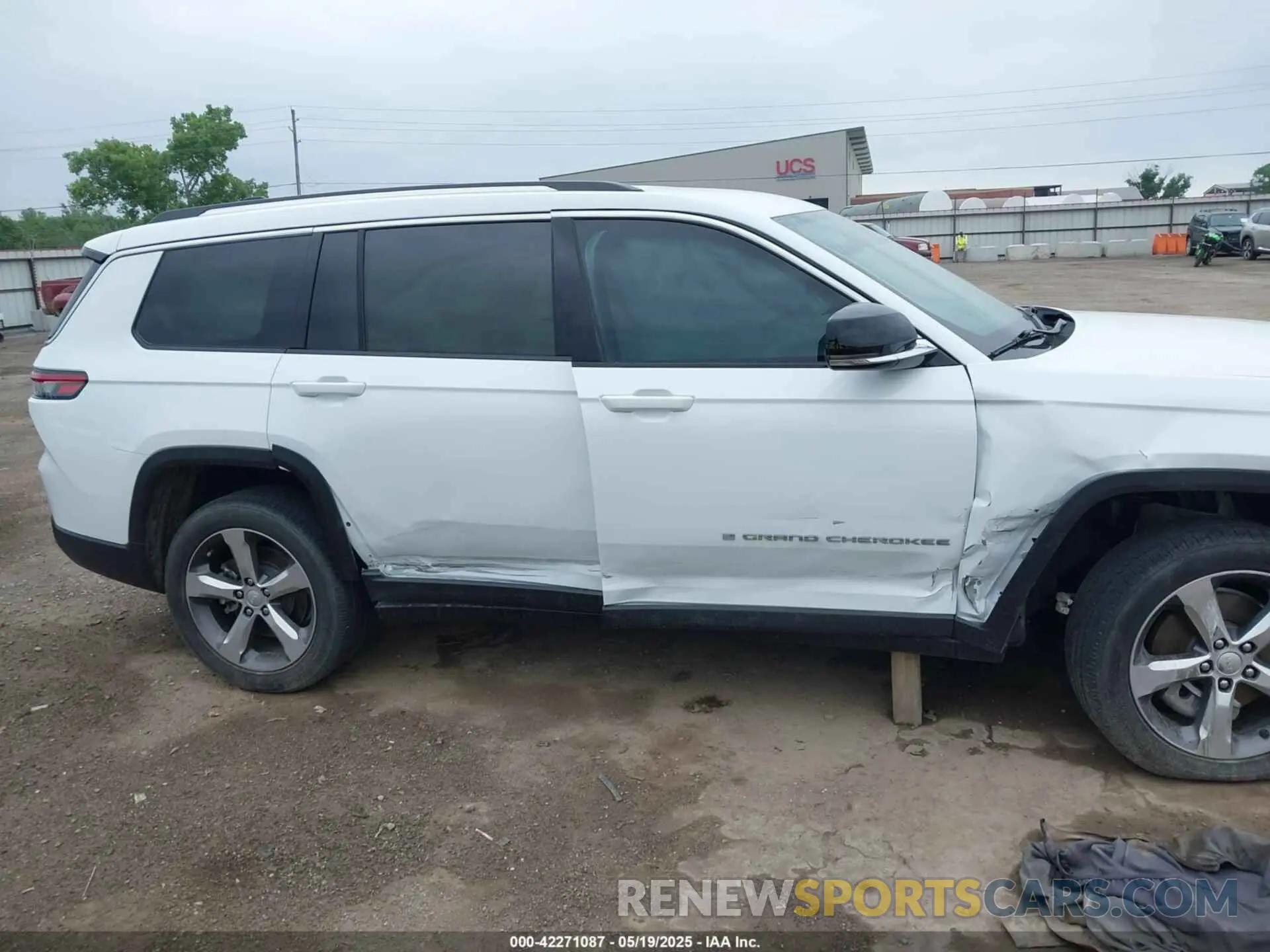 14 fotografías del automóvil dañado 1C4RJKBG5M8186488 JEEP GRAND CHEROKEE L 2021
