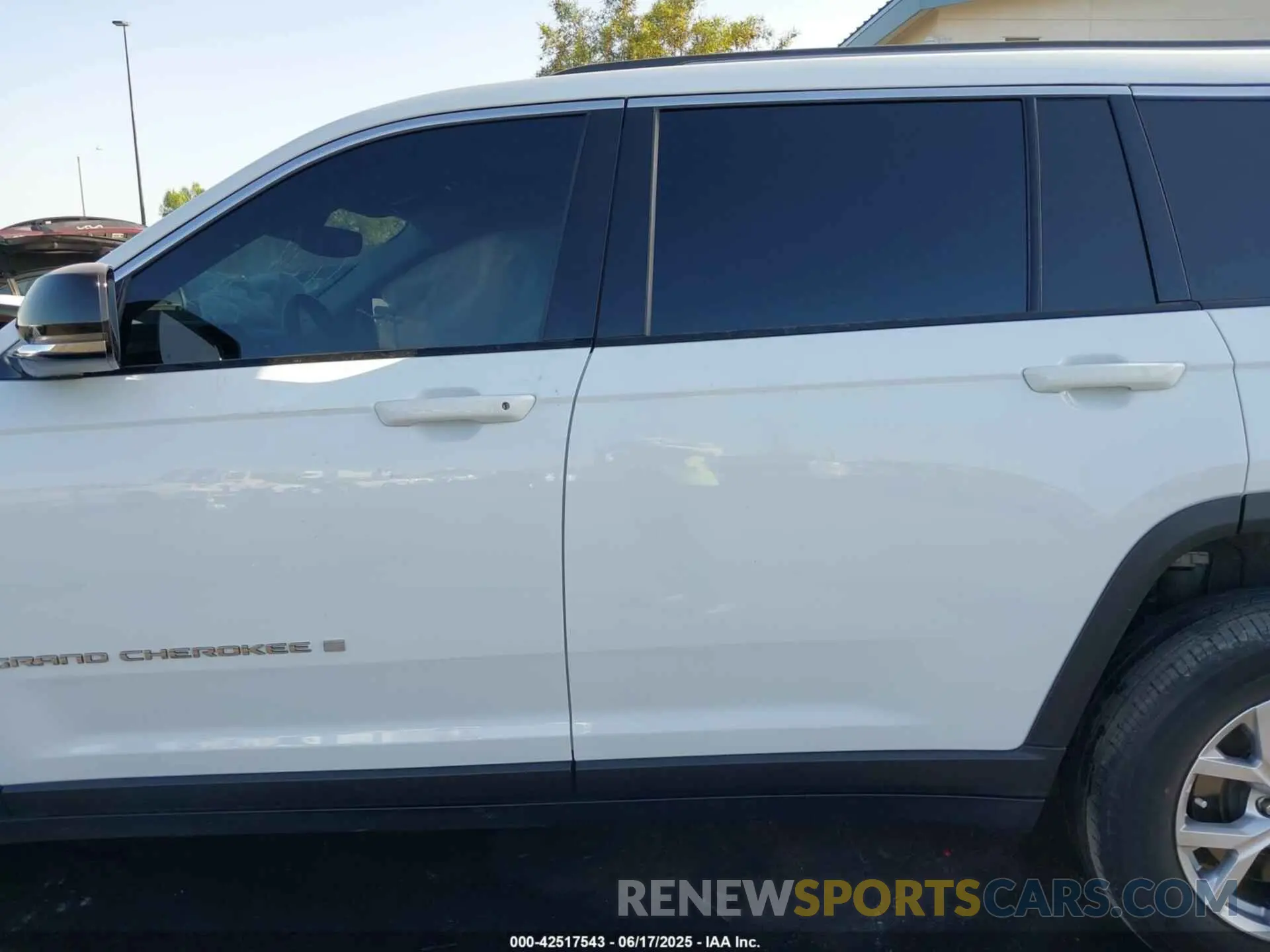 15 fotografías del automóvil dañado 1C4RJKBG5M8188371 JEEP GRAND CHEROKEE L 2021