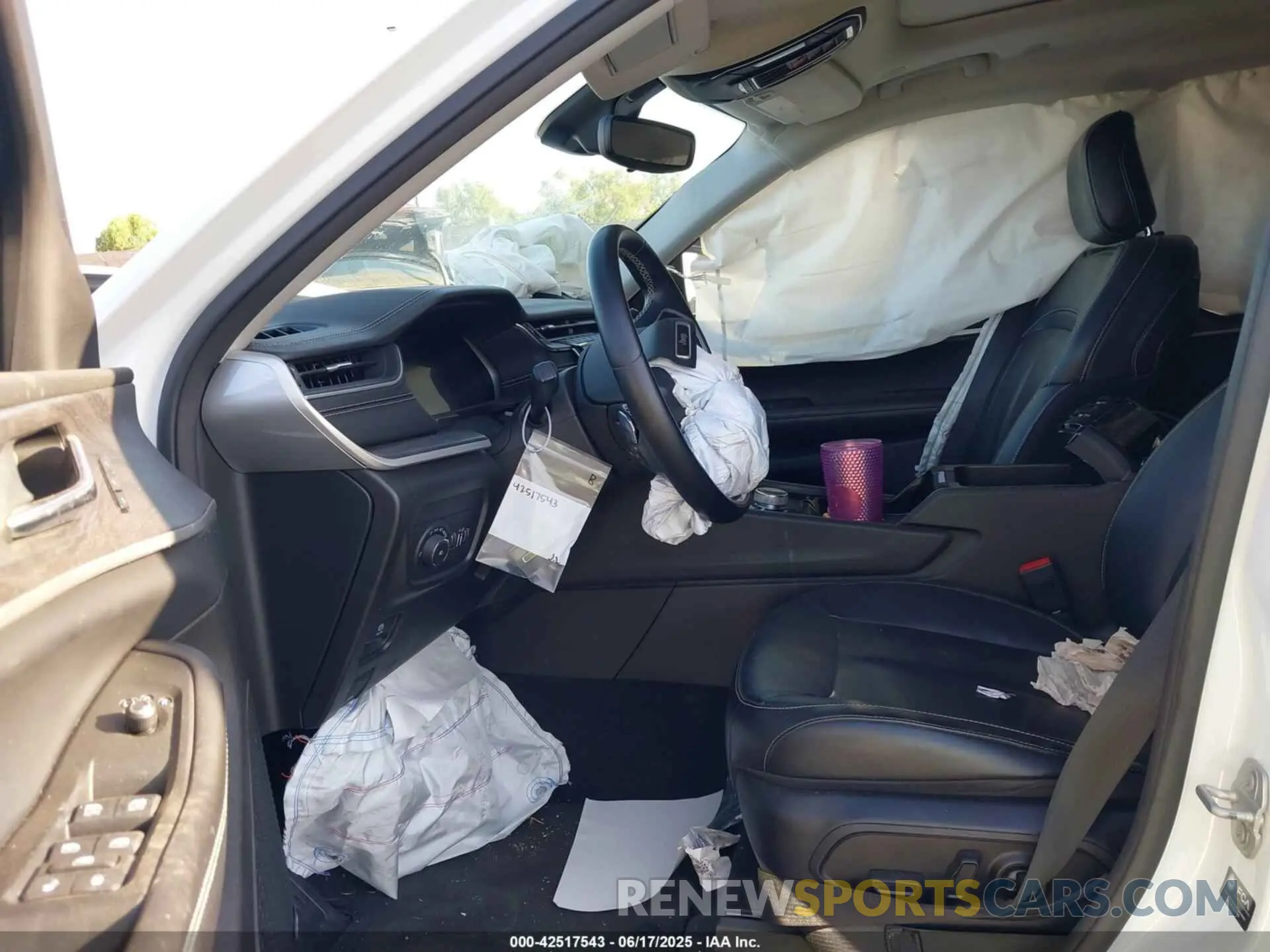 5 fotografías del automóvil dañado 1C4RJKBG5M8188371 JEEP GRAND CHEROKEE L 2021