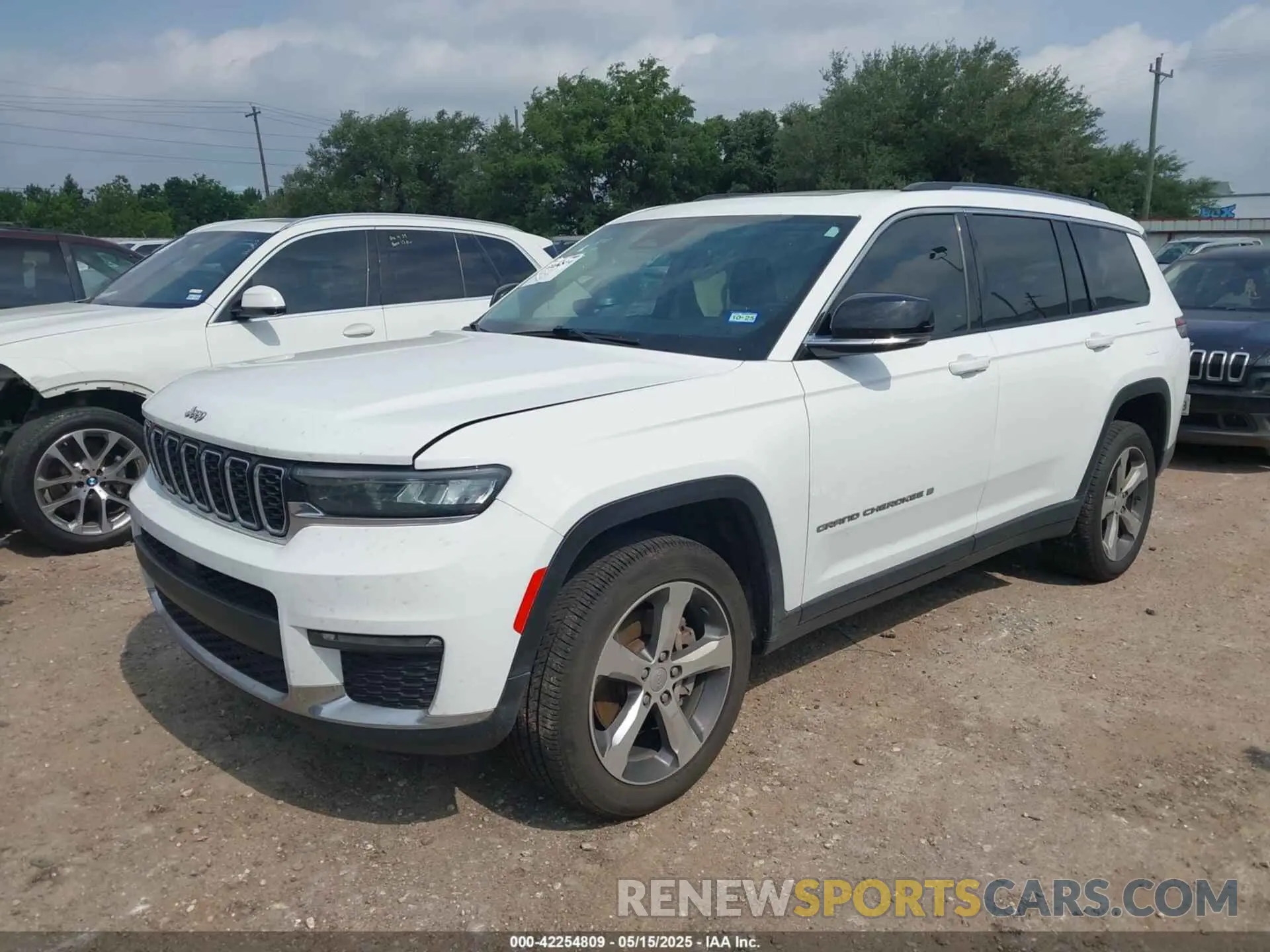 2 fotografías del automóvil dañado 1C4RJKBG7M8101781 JEEP GRAND CHEROKEE L 2021