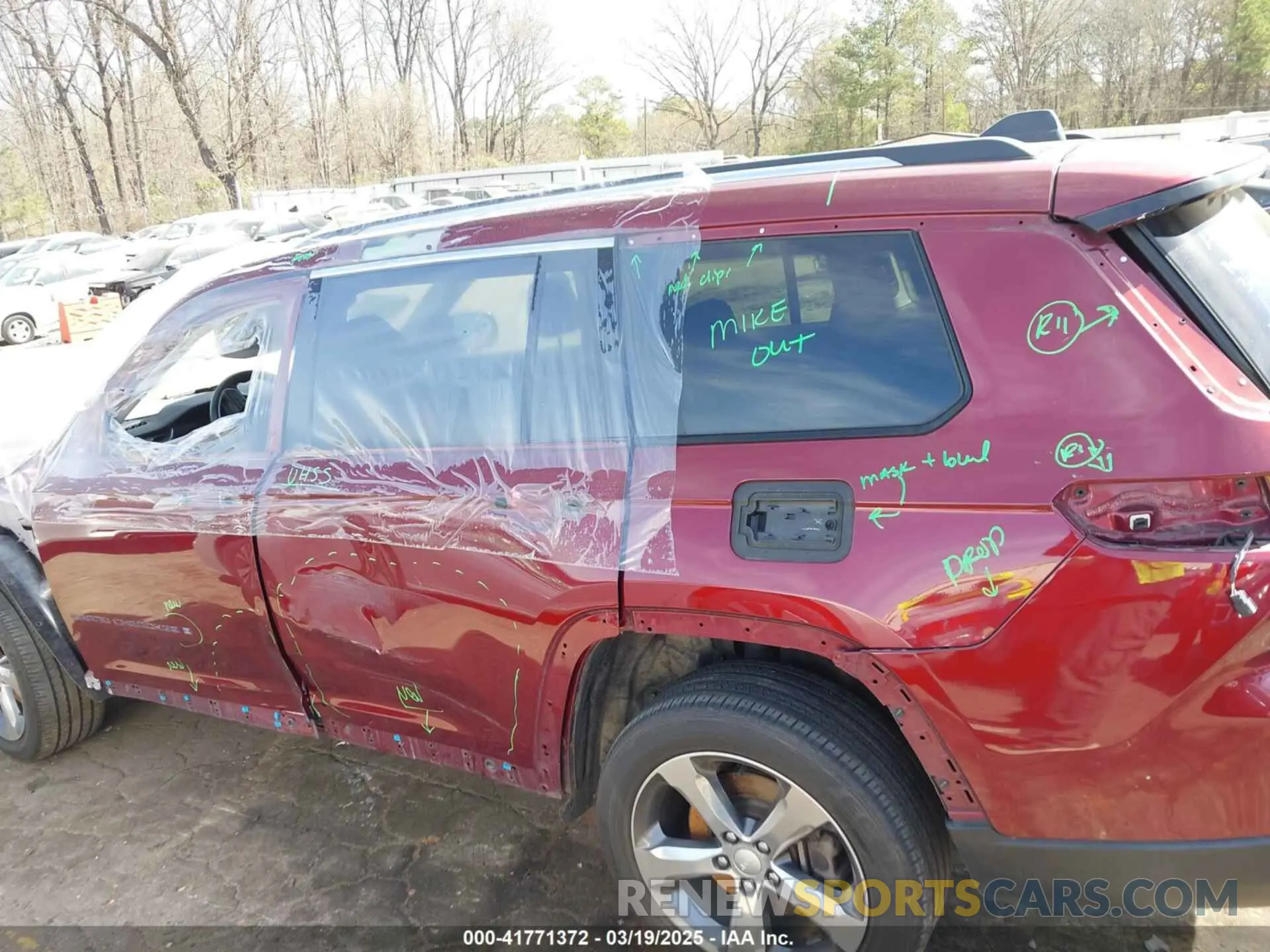 13 fotografías del automóvil dañado 1C4RJKBG8M8205423 JEEP GRAND CHEROKEE L 2021