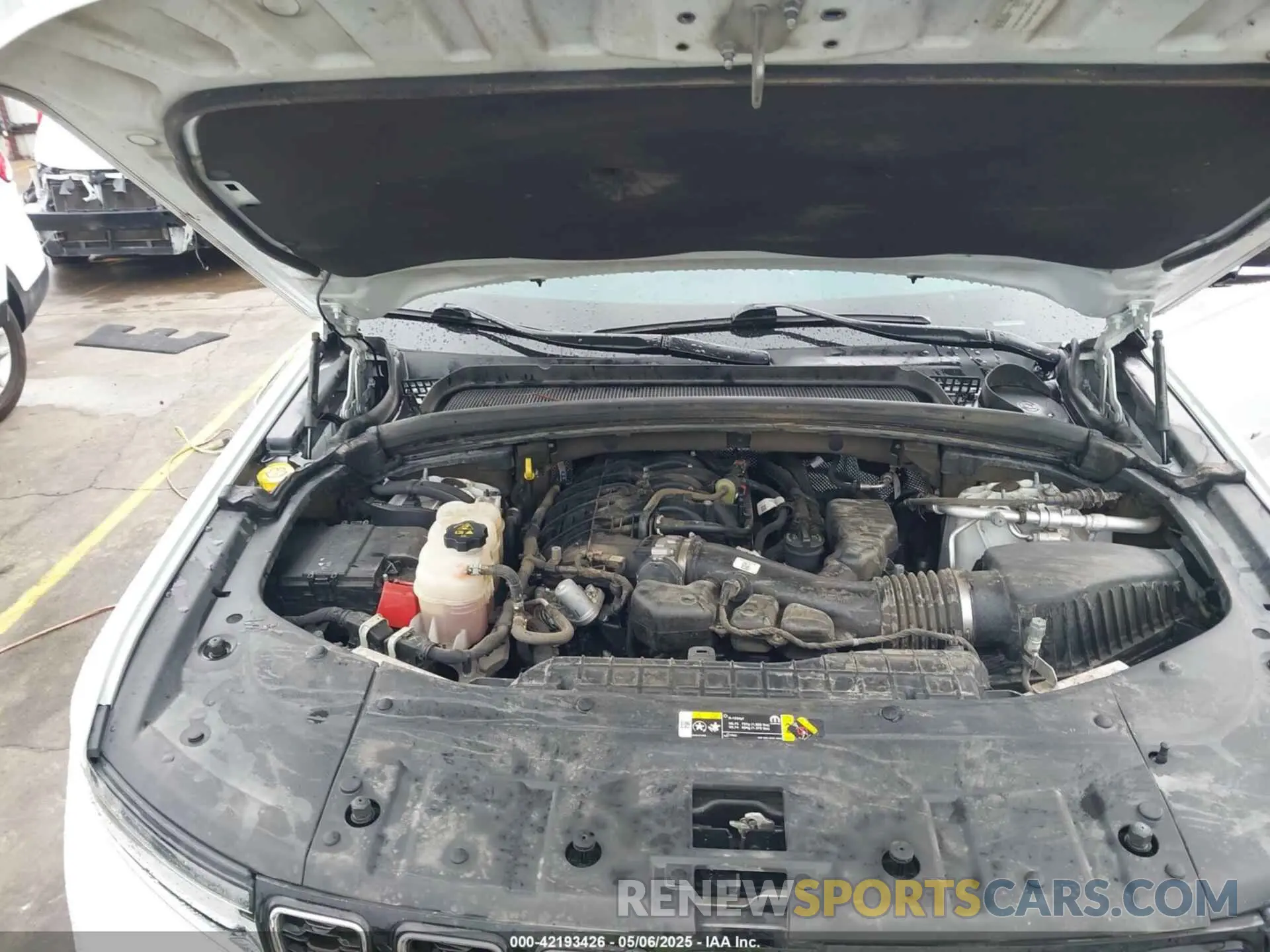 10 fotografías del automóvil dañado 1C4RJKBG9M8172027 JEEP GRAND CHEROKEE L 2021