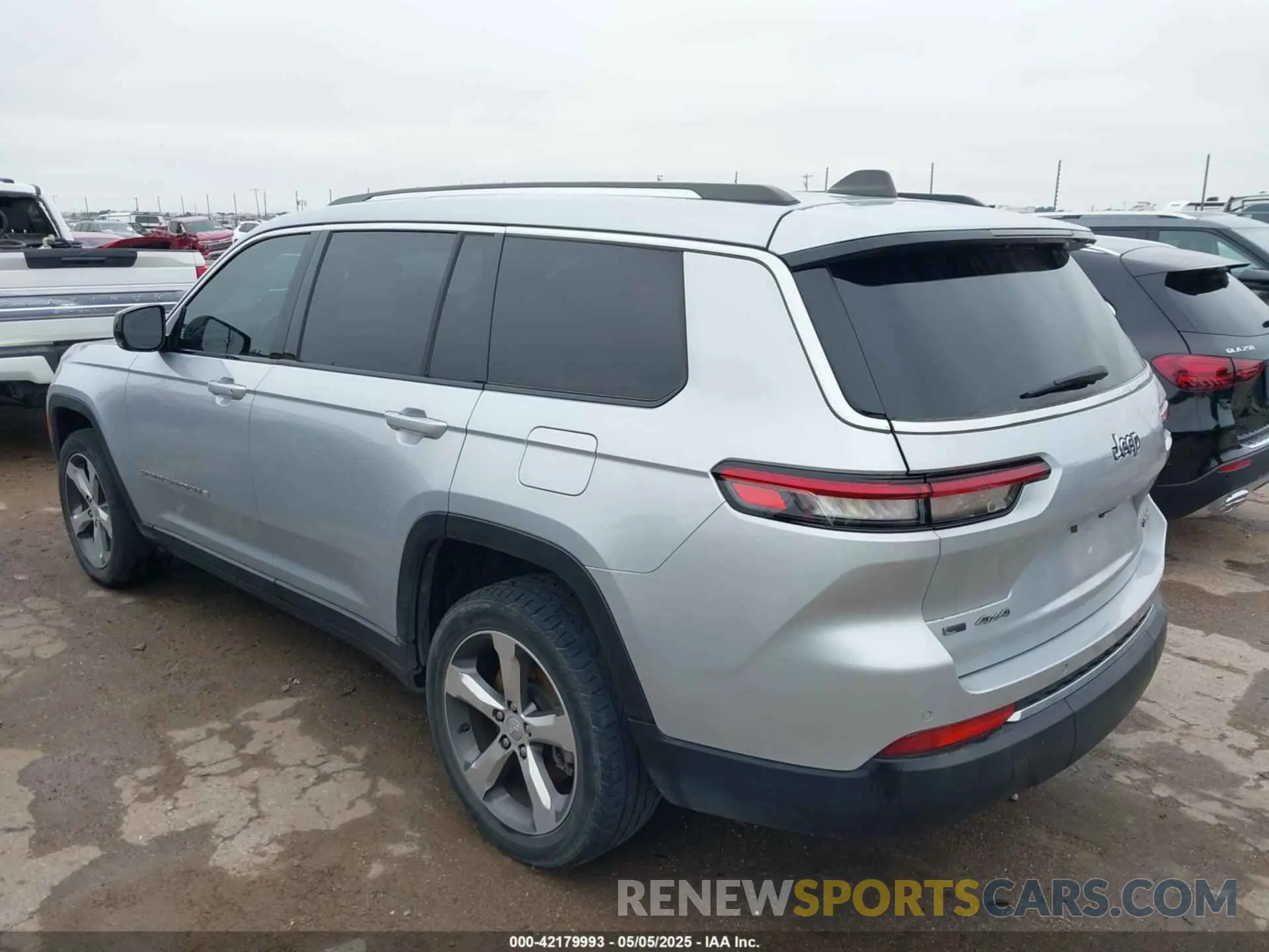 3 fotografías del automóvil dañado 1C4RJKBGXM8109793 JEEP GRAND CHEROKEE L 2021