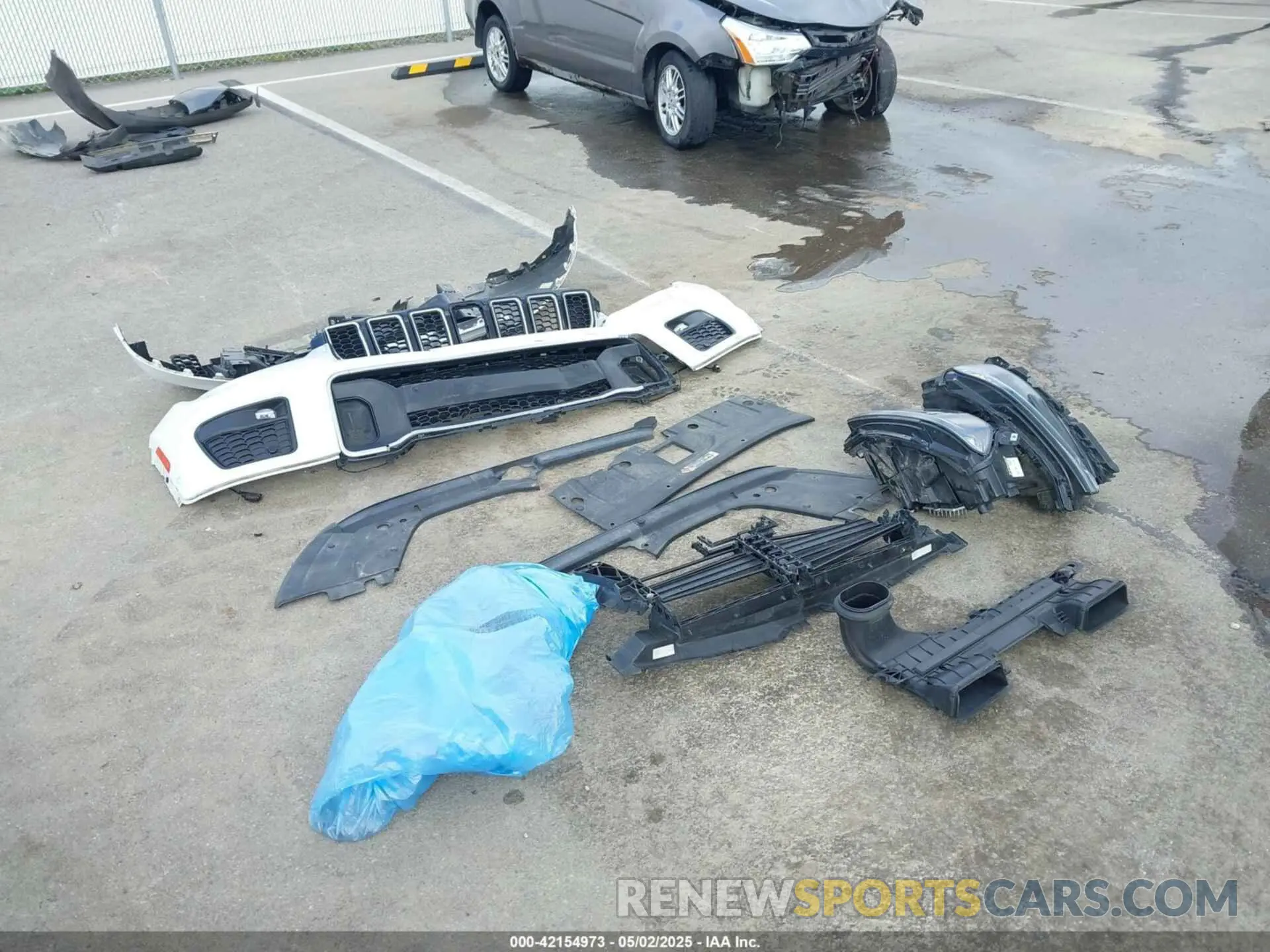 12 fotografías del automóvil dañado 1C4RJKDG9M8123357 JEEP GRAND CHEROKEE L 2021