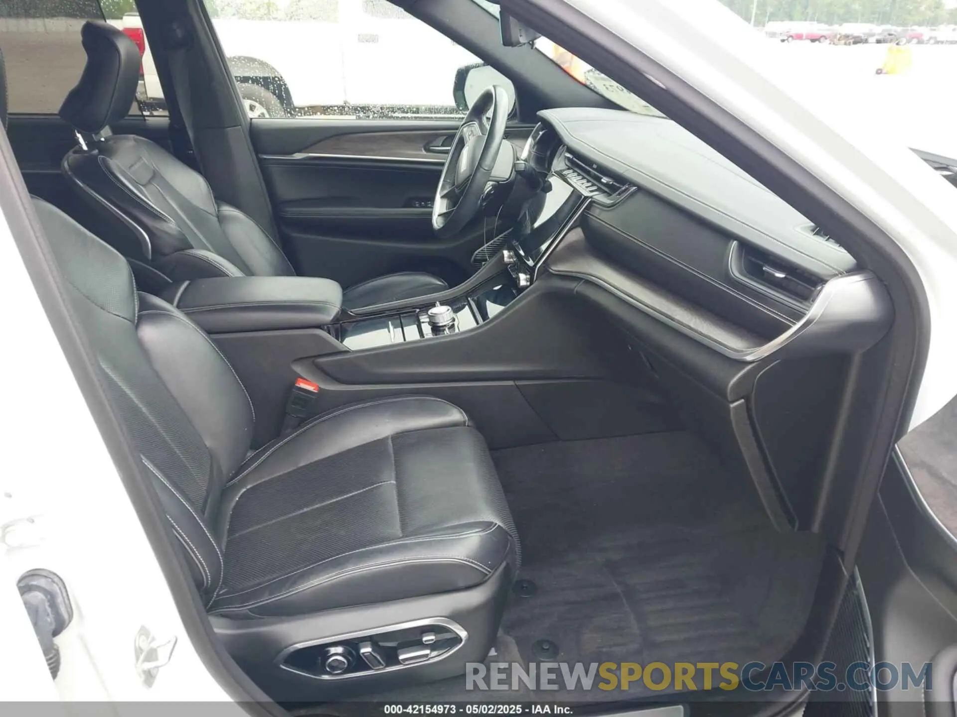 5 fotografías del automóvil dañado 1C4RJKDG9M8123357 JEEP GRAND CHEROKEE L 2021