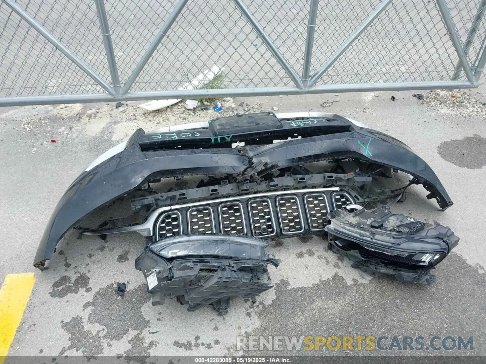 12 fotografías del automóvil dañado 1C4RJKEG8M8106466 JEEP GRAND CHEROKEE L 2021