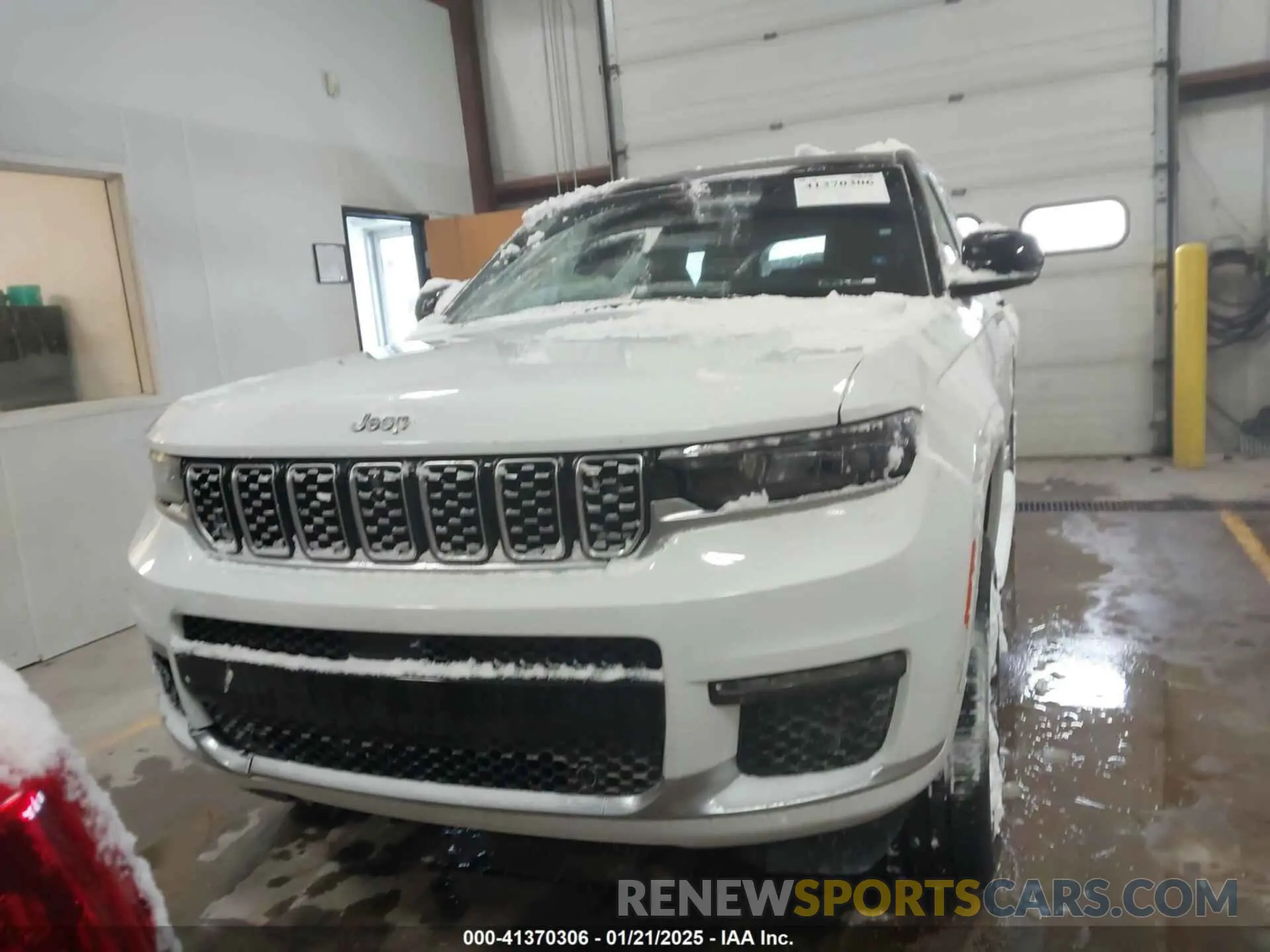 12 fotografías del automóvil dañado 1C4RJKEG9M8212876 JEEP GRAND CHEROKEE L 2021