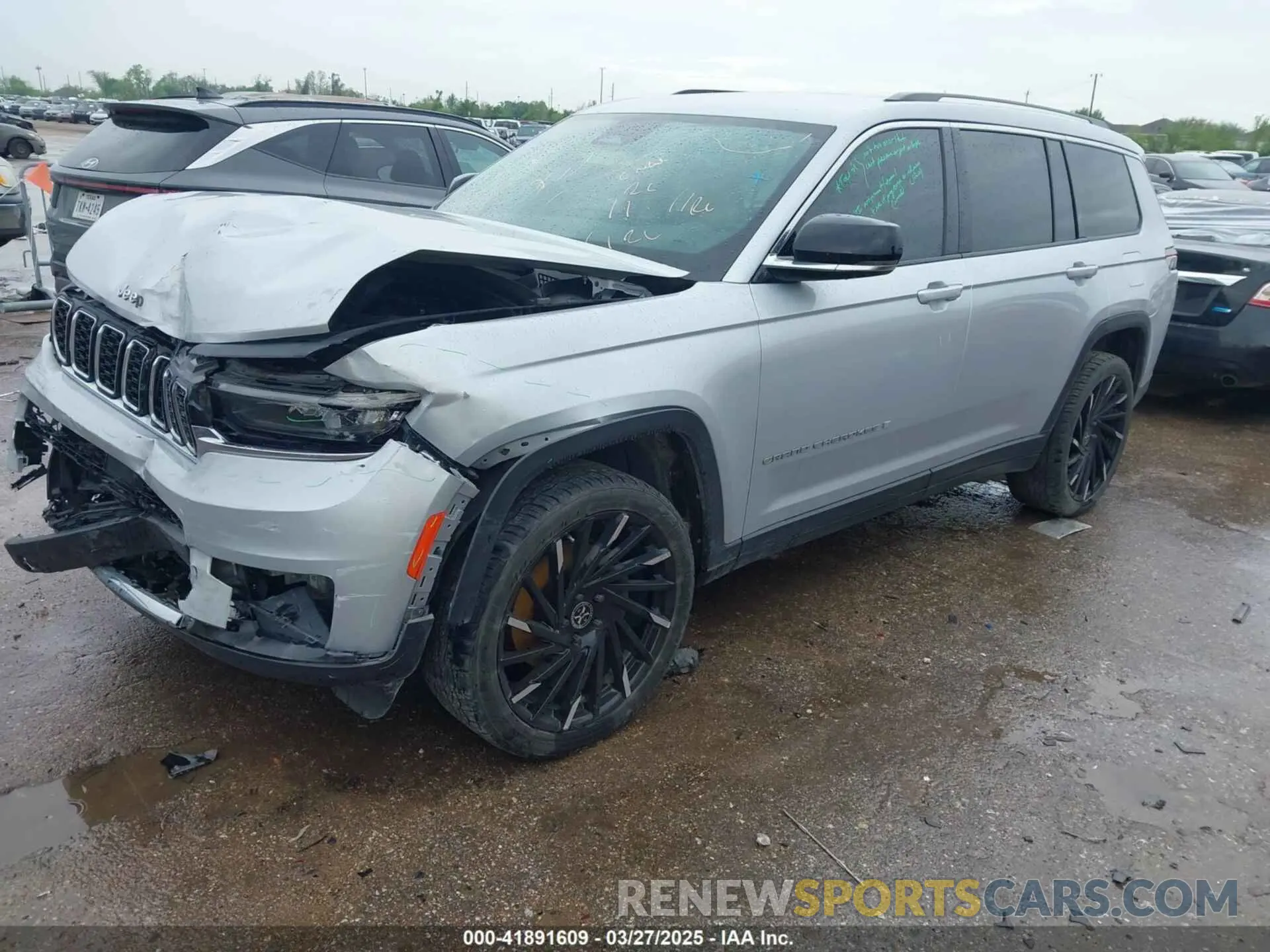 2 fotografías del automóvil dañado 1C4RJJBG7N8608935 JEEP GRAND CHEROKEE L 2022