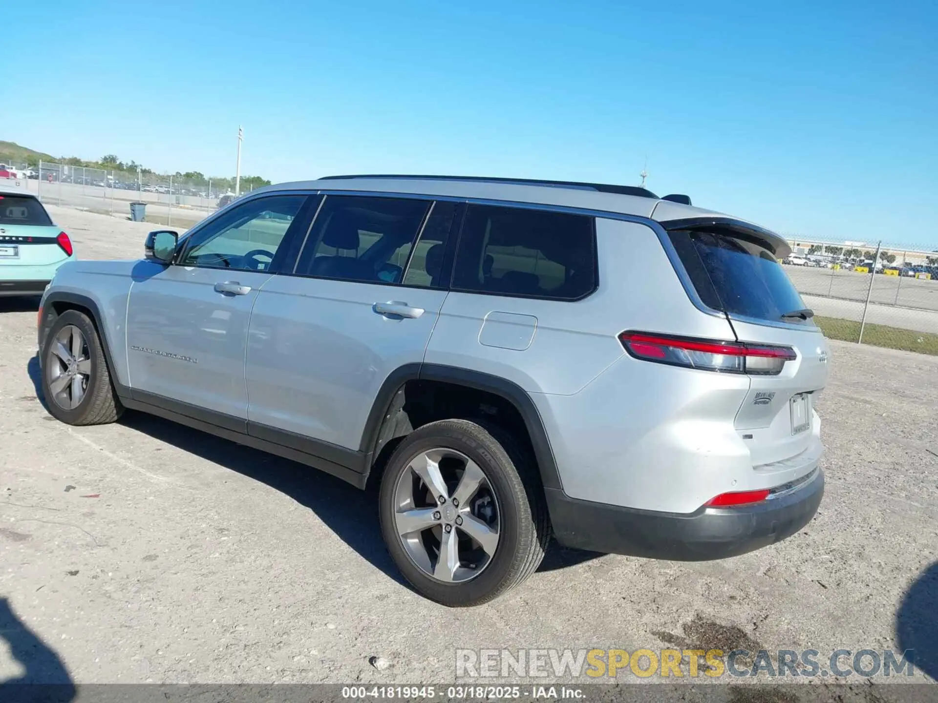 3 fotografías del automóvil dañado 1C4RJJBGXN8528951 JEEP GRAND CHEROKEE L 2022