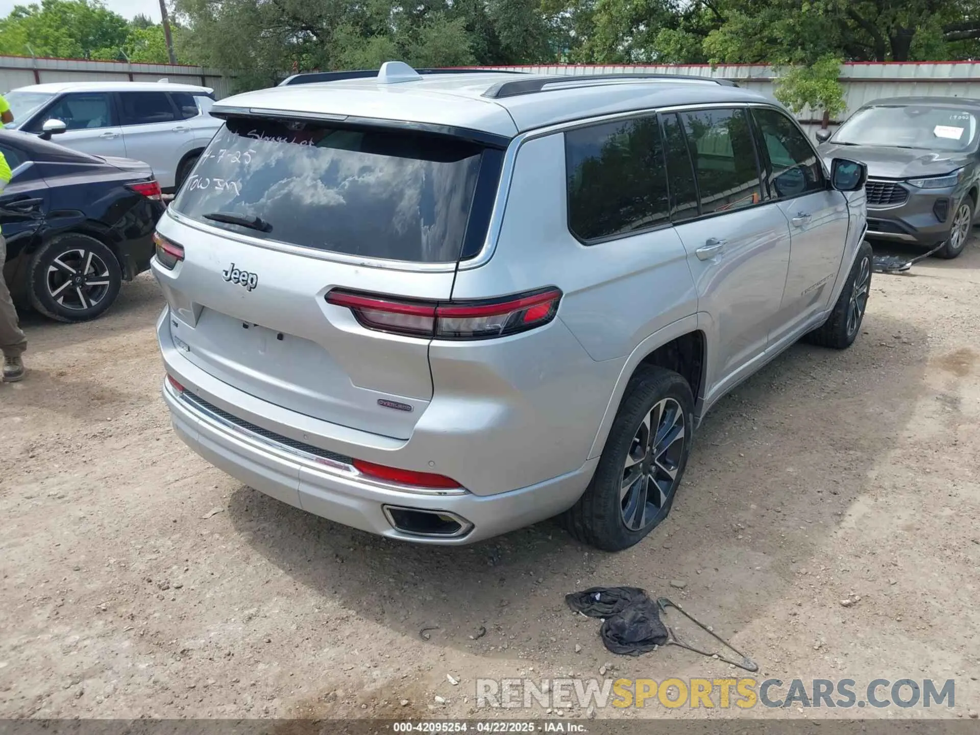 4 fotografías del automóvil dañado 1C4RJJDG3N8529288 JEEP GRAND CHEROKEE L 2022