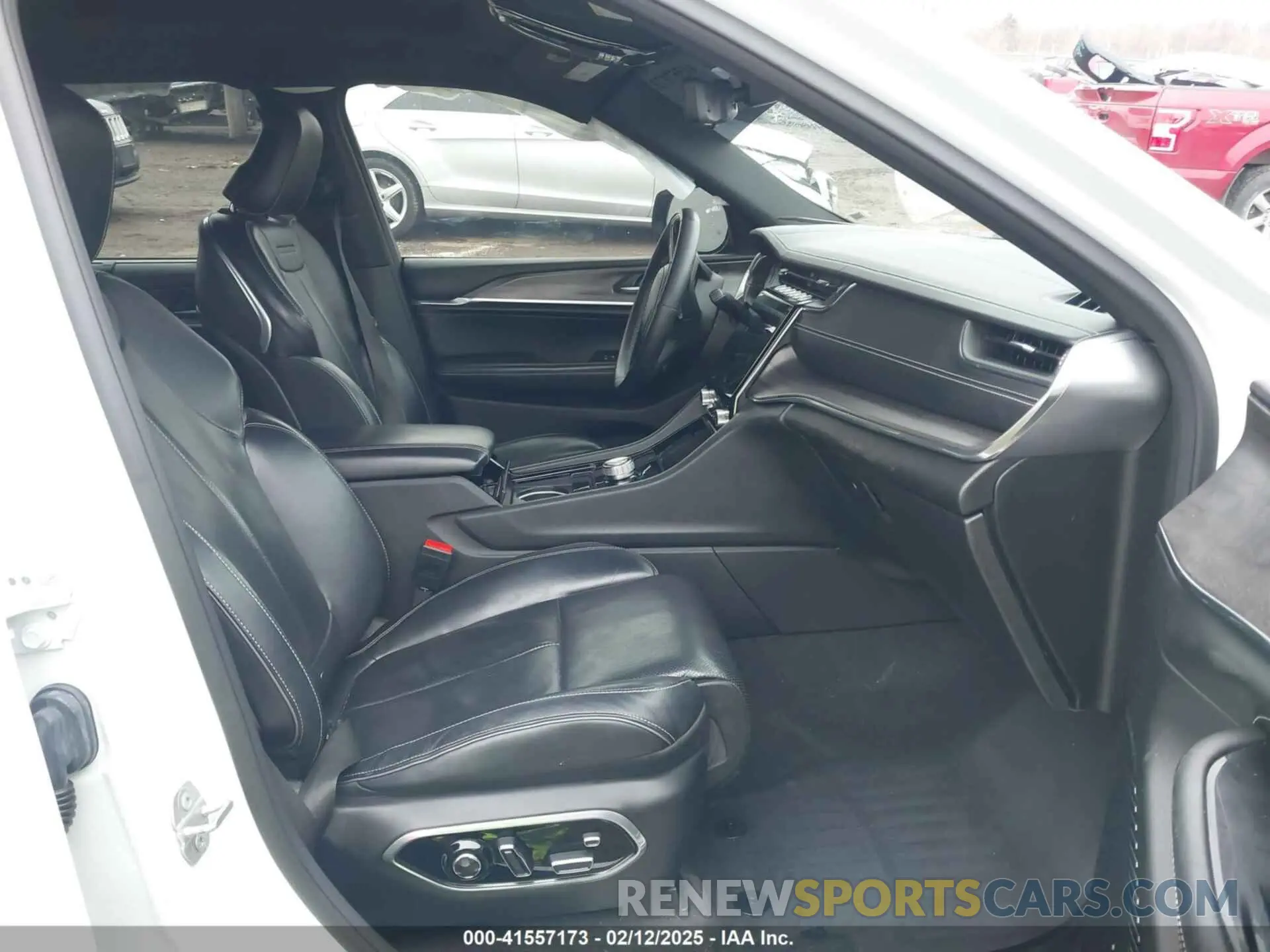 5 fotografías del automóvil dañado 1C4RJJDG8N8589566 JEEP GRAND CHEROKEE L 2022
