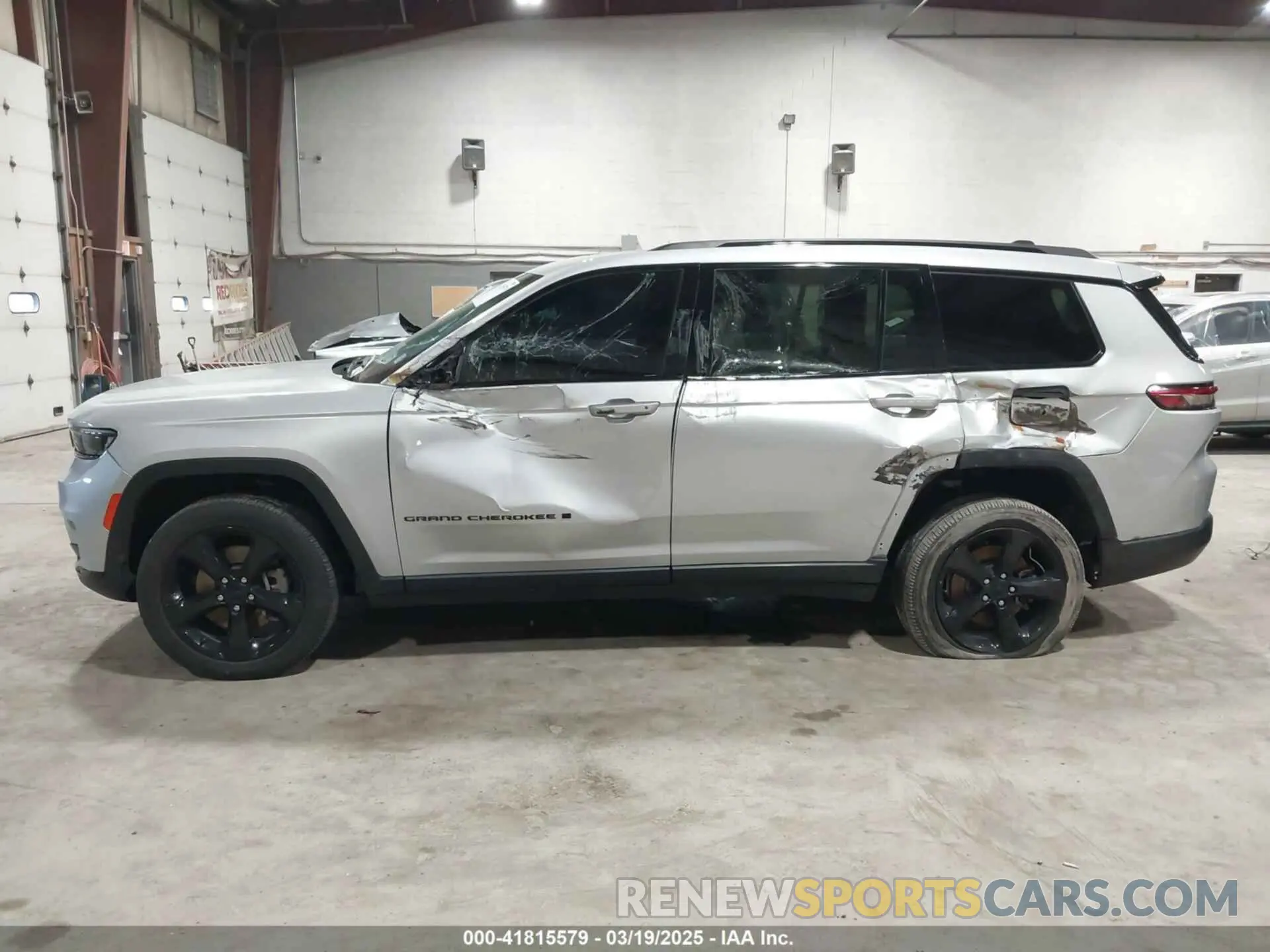14 fotografías del automóvil dañado 1C4RJKAG5N8520943 JEEP GRAND CHEROKEE L 2022