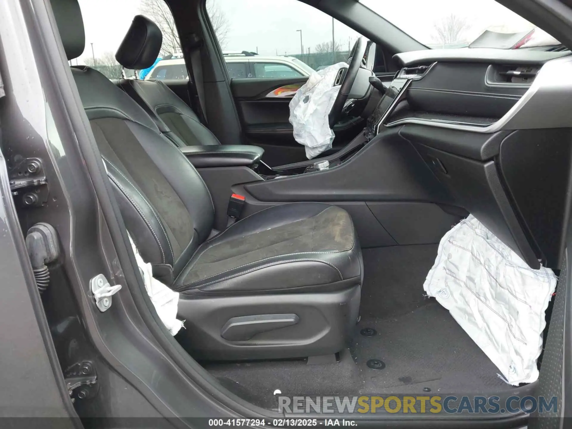 5 fotografías del automóvil dañado 1C4RJKAG6N8575787 JEEP GRAND CHEROKEE L 2022