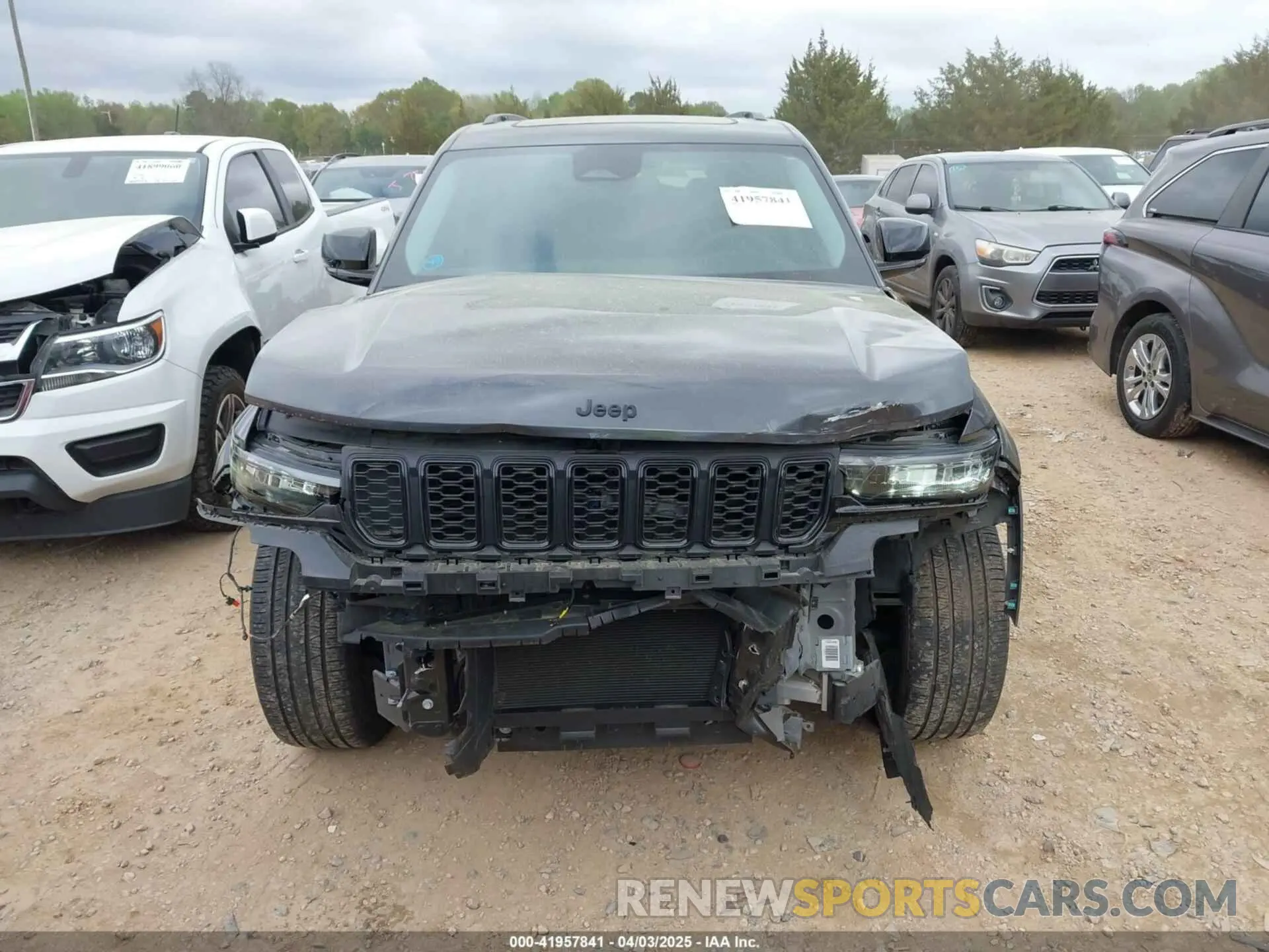 12 fotografías del automóvil dañado 1C4RJKBG0N8621824 JEEP GRAND CHEROKEE L 2022