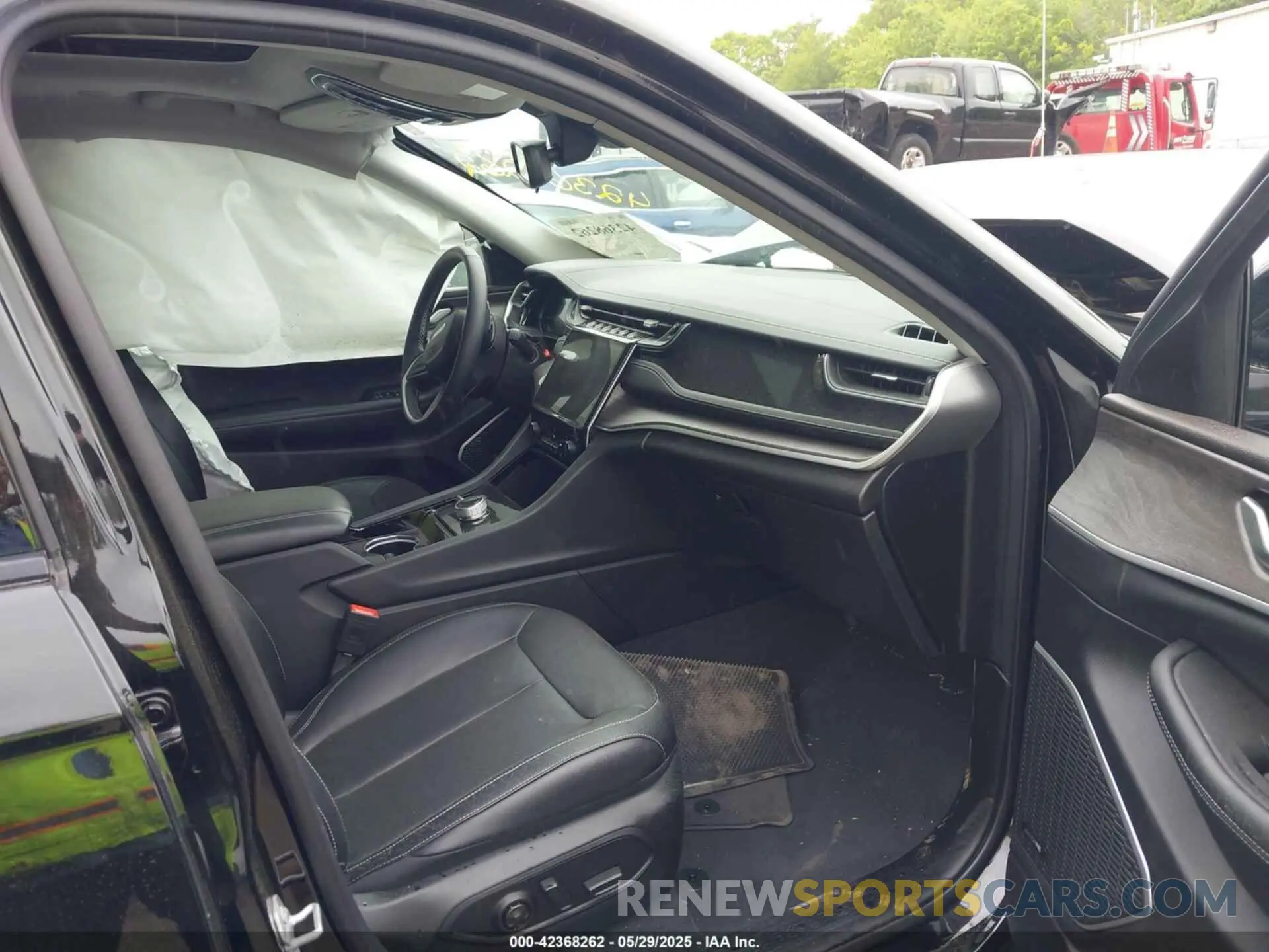 5 fotografías del automóvil dañado 1C4RJKBG1N8562136 JEEP GRAND CHEROKEE L 2022