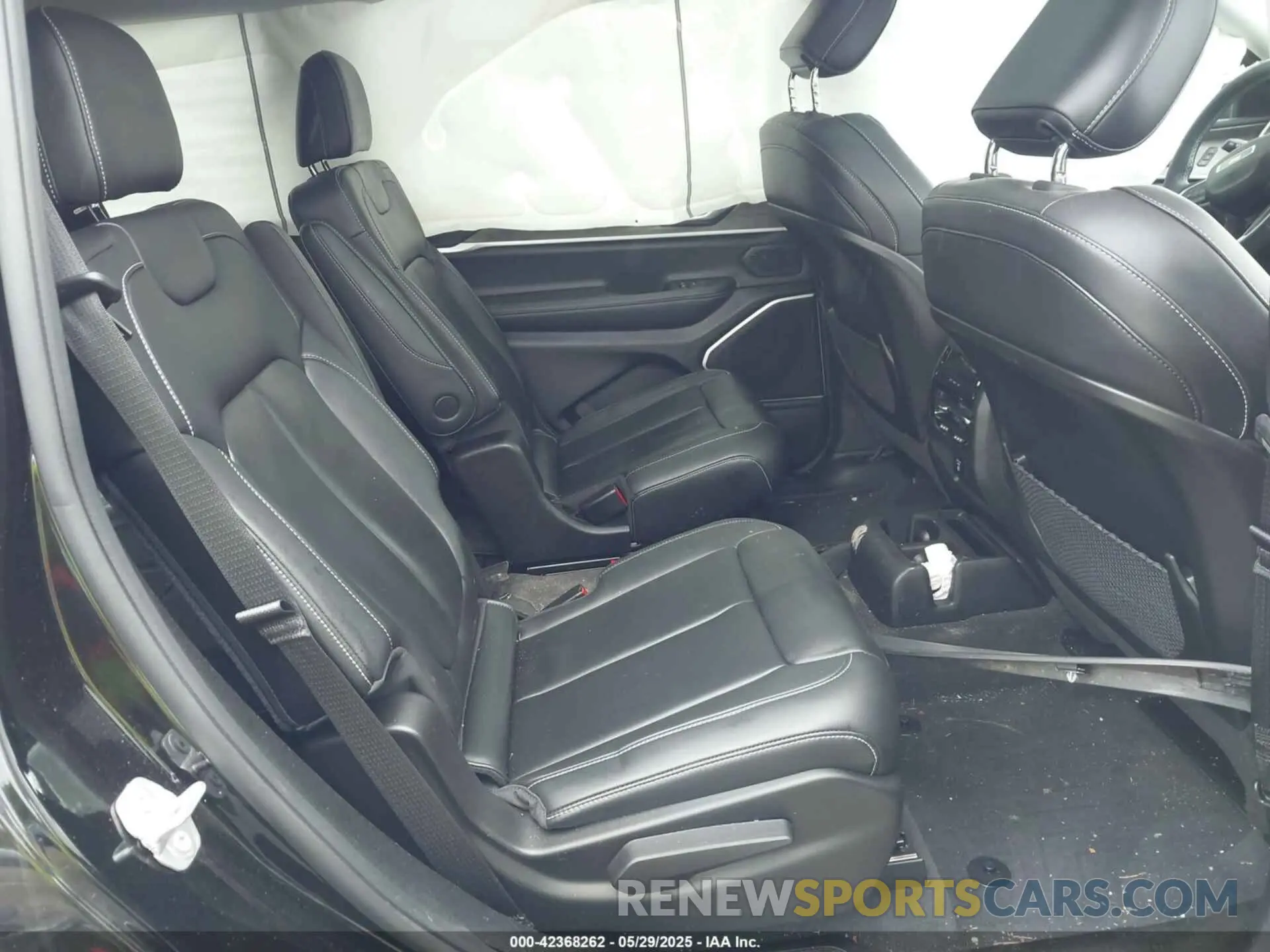 8 fotografías del automóvil dañado 1C4RJKBG1N8562136 JEEP GRAND CHEROKEE L 2022
