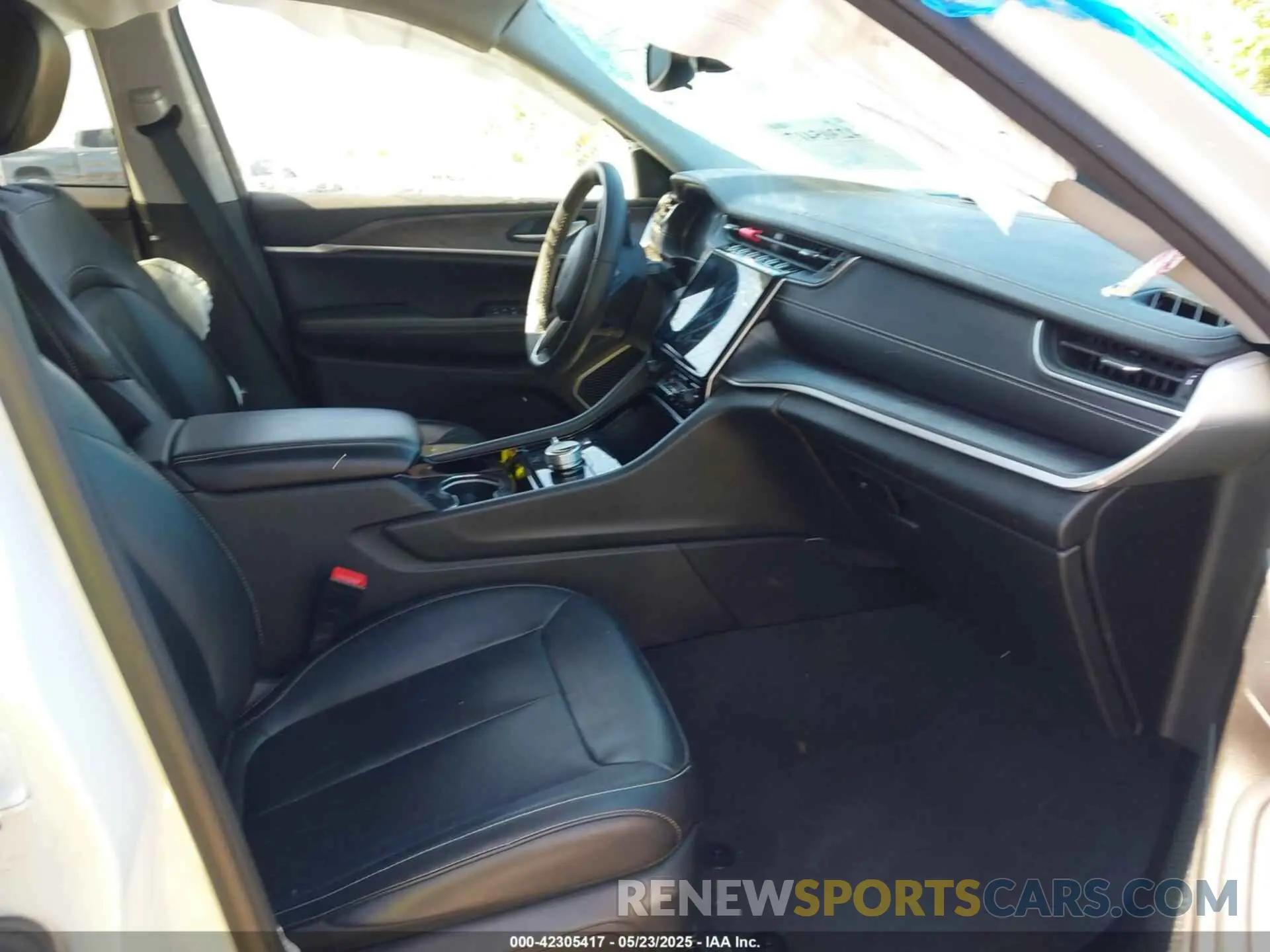 5 fotografías del automóvil dañado 1C4RJKBG1N8565926 JEEP GRAND CHEROKEE L 2022
