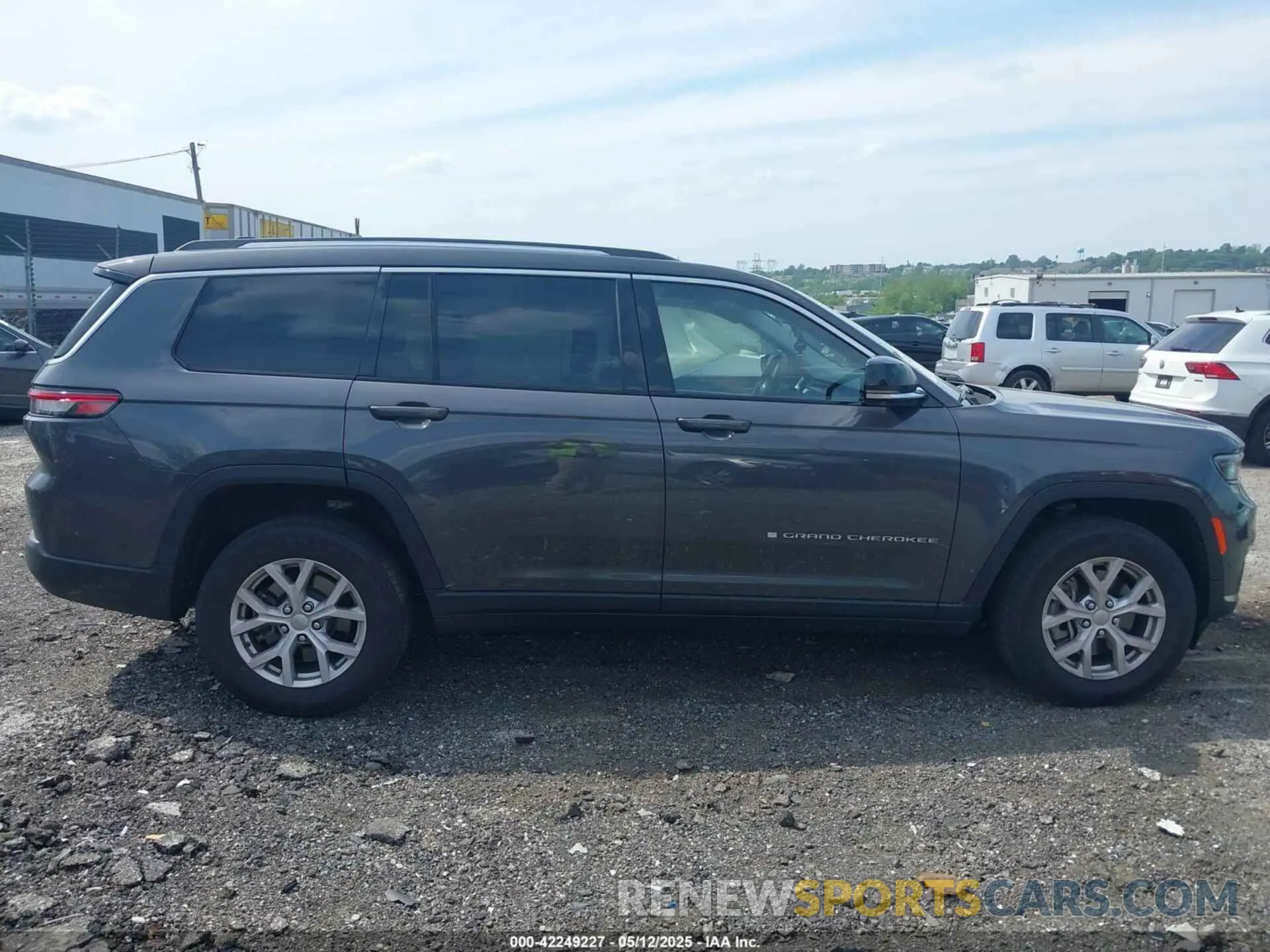 12 fotografías del automóvil dañado 1C4RJKBG3N8621834 JEEP GRAND CHEROKEE L 2022