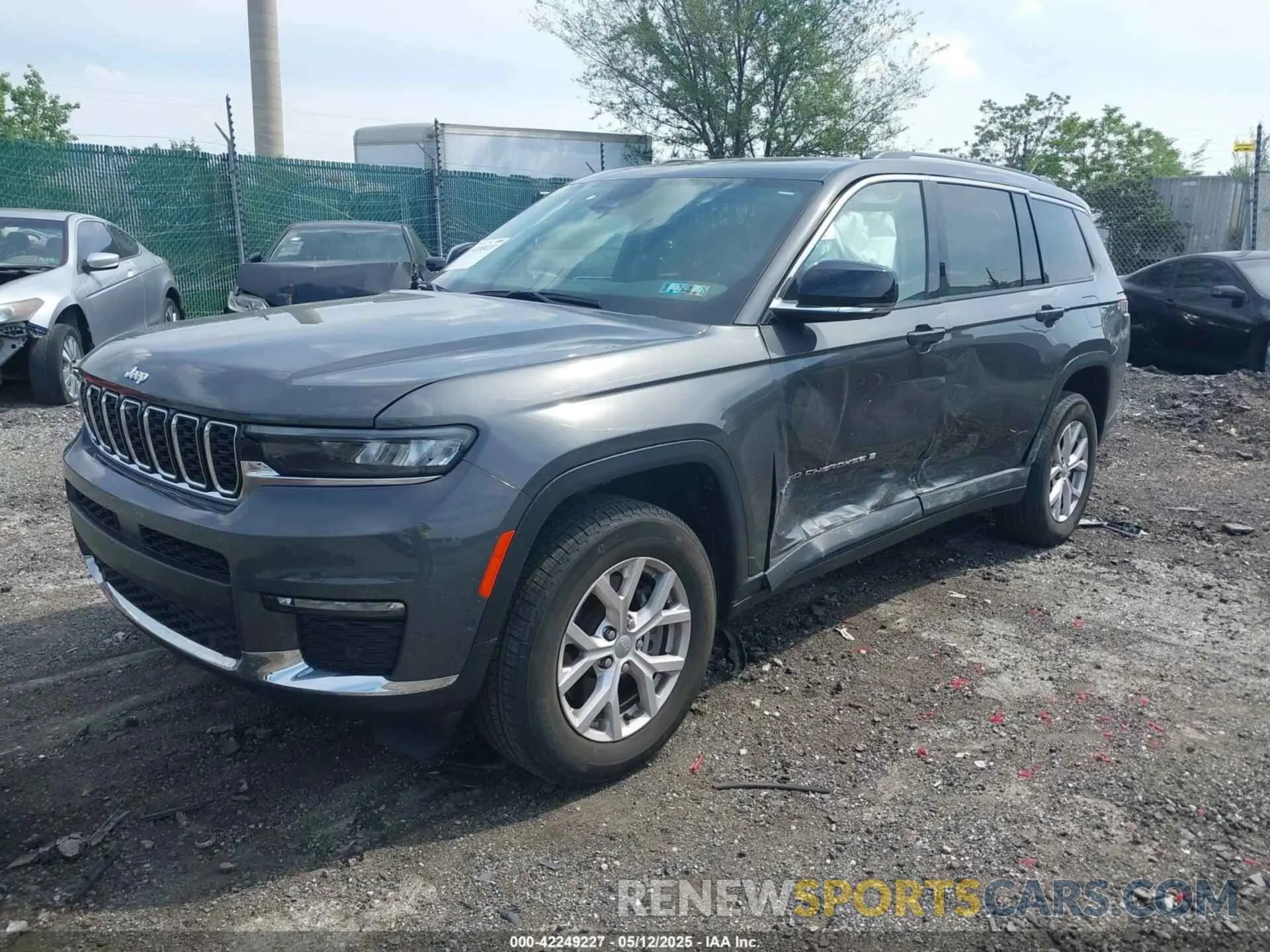 2 fotografías del automóvil dañado 1C4RJKBG3N8621834 JEEP GRAND CHEROKEE L 2022