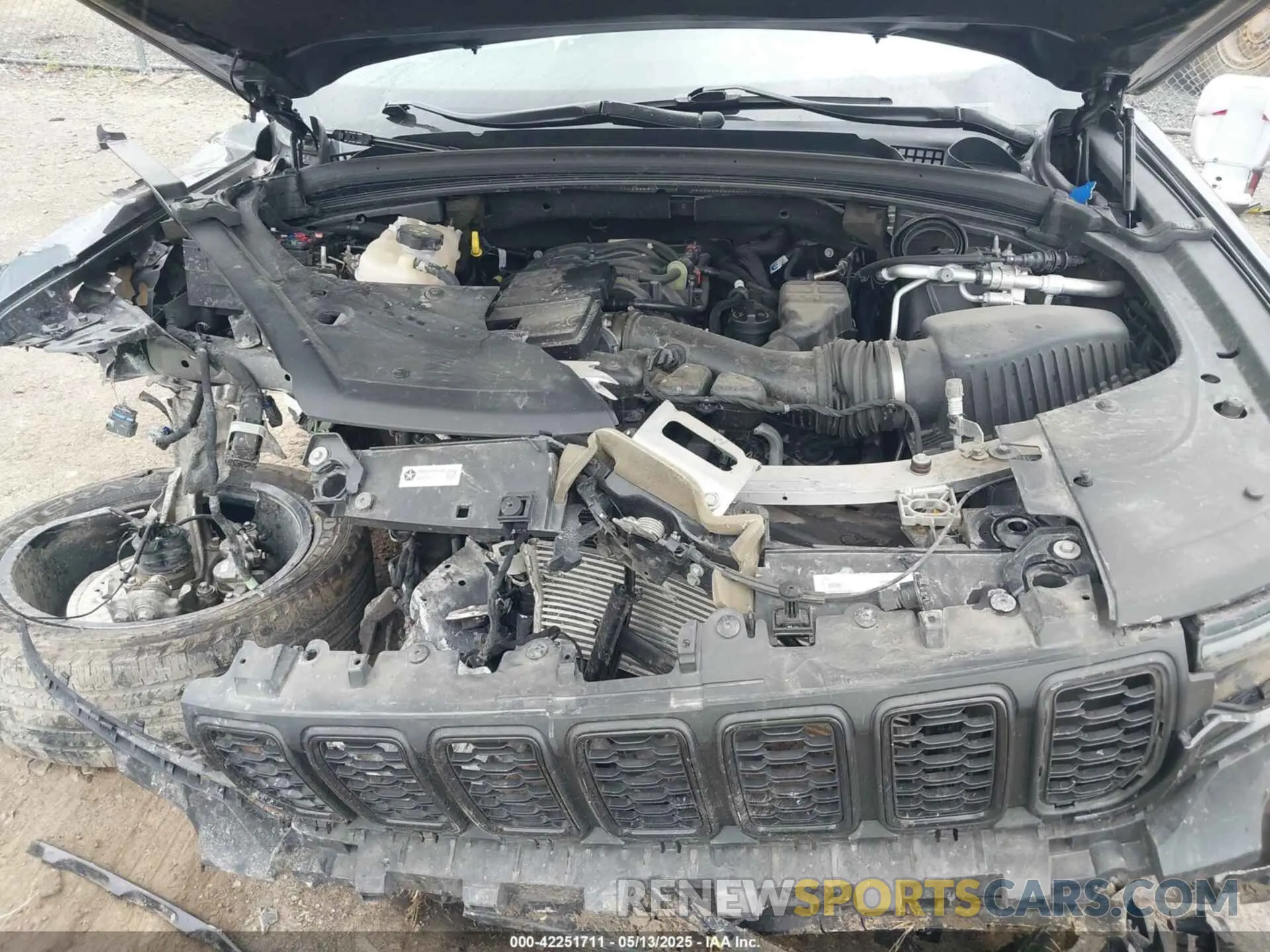10 fotografías del automóvil dañado 1C4RJKBG6N8557384 JEEP GRAND CHEROKEE L 2022