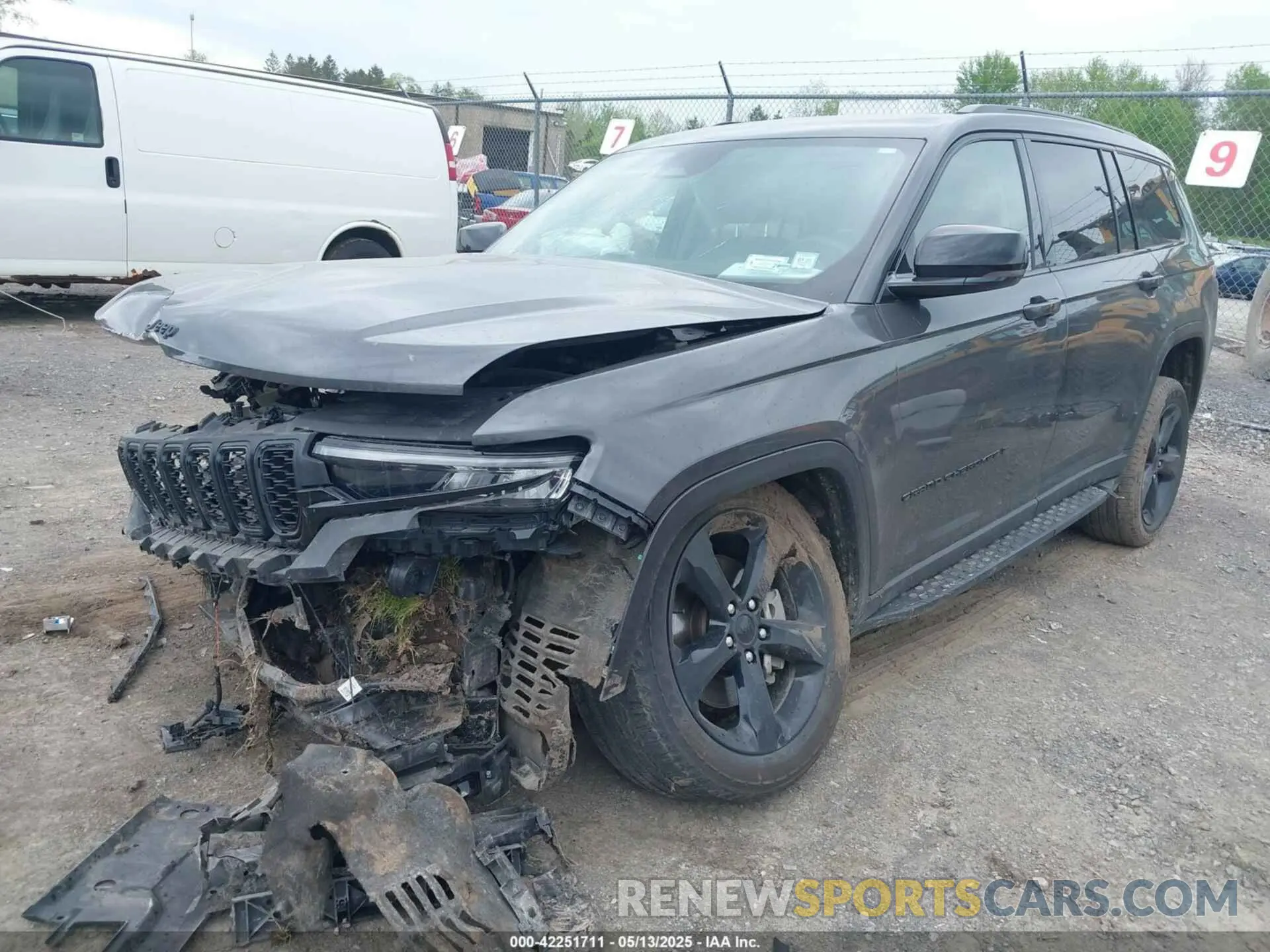 2 fotografías del automóvil dañado 1C4RJKBG6N8557384 JEEP GRAND CHEROKEE L 2022