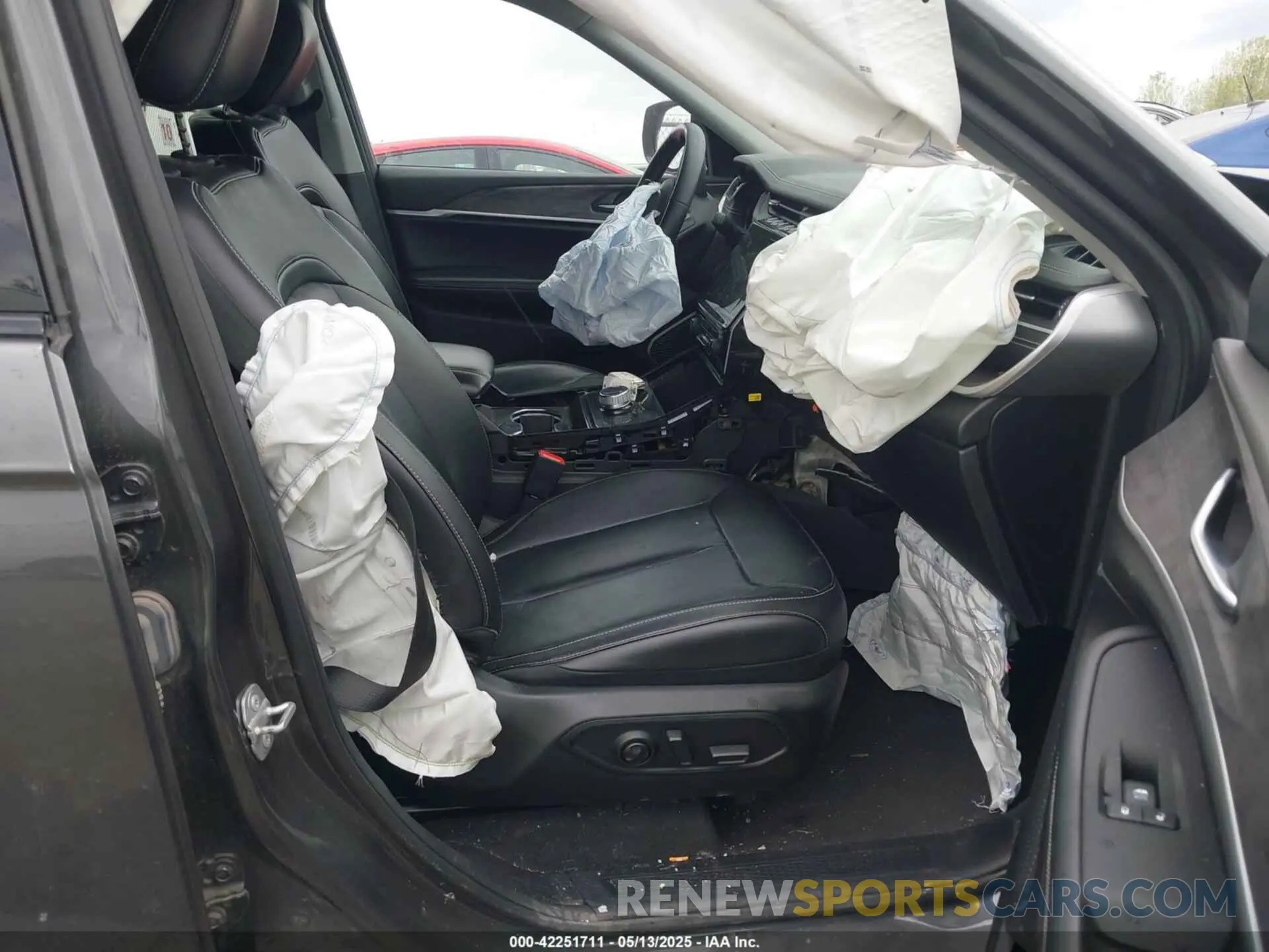 5 fotografías del automóvil dañado 1C4RJKBG6N8557384 JEEP GRAND CHEROKEE L 2022