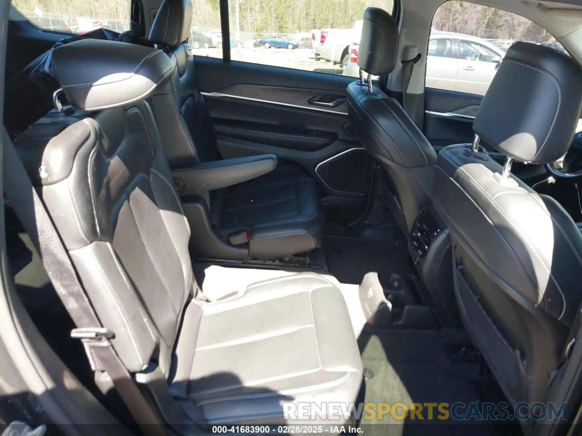 8 fotografías del automóvil dañado 1C4RJKBG8N8612465 JEEP GRAND CHEROKEE L 2022