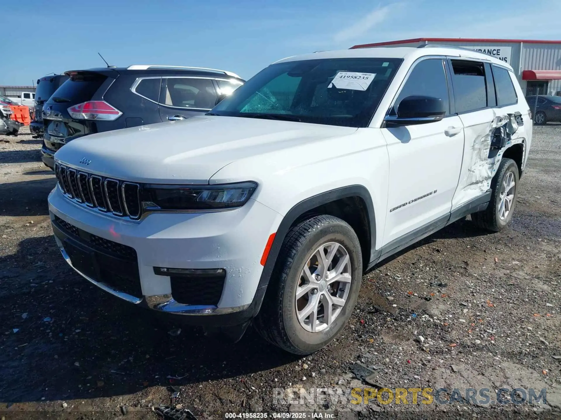 2 fotografías del automóvil dañado 1C4RJKBG8N8616323 JEEP GRAND CHEROKEE L 2022