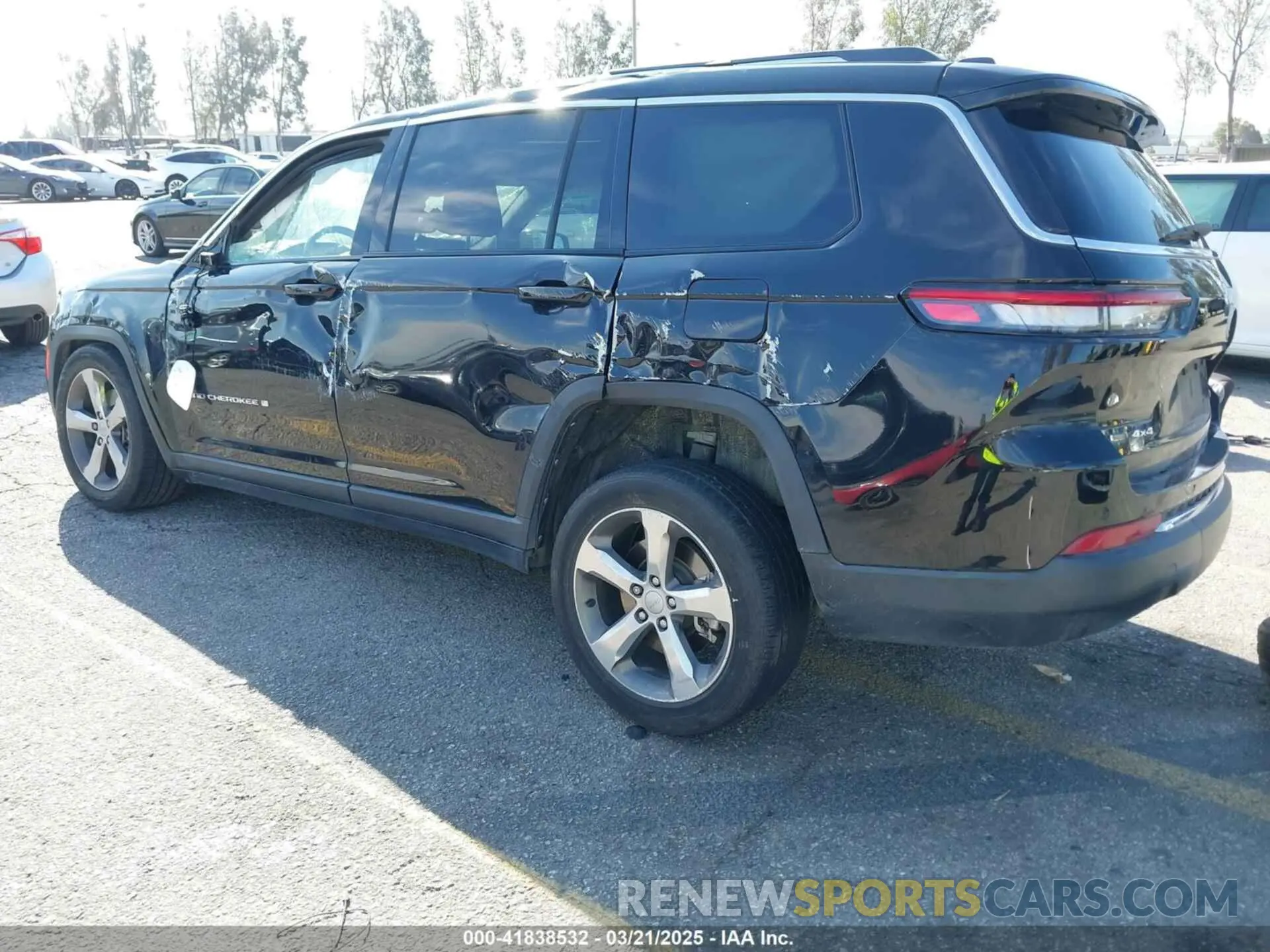 3 fotografías del automóvil dañado 1C4RJKBG9N8535377 JEEP GRAND CHEROKEE L 2022