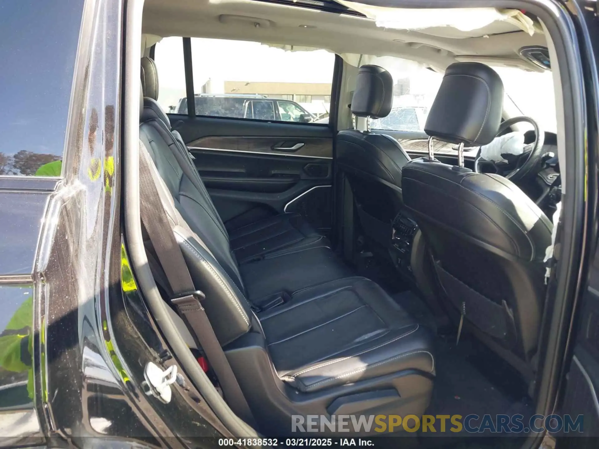 8 fotografías del automóvil dañado 1C4RJKBG9N8535377 JEEP GRAND CHEROKEE L 2022