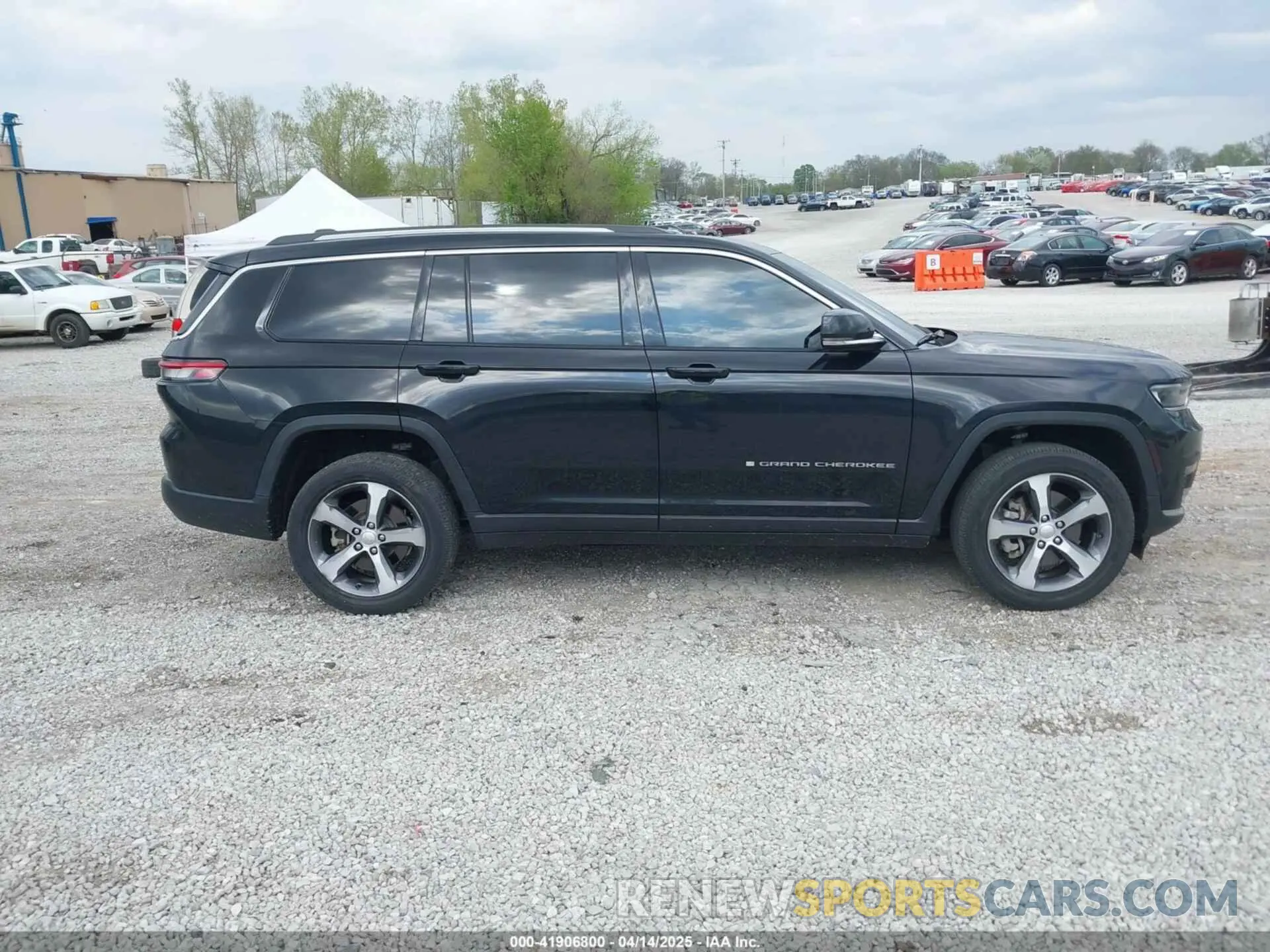 13 fotografías del automóvil dañado 1C4RJKBGXN8526929 JEEP GRAND CHEROKEE L 2022