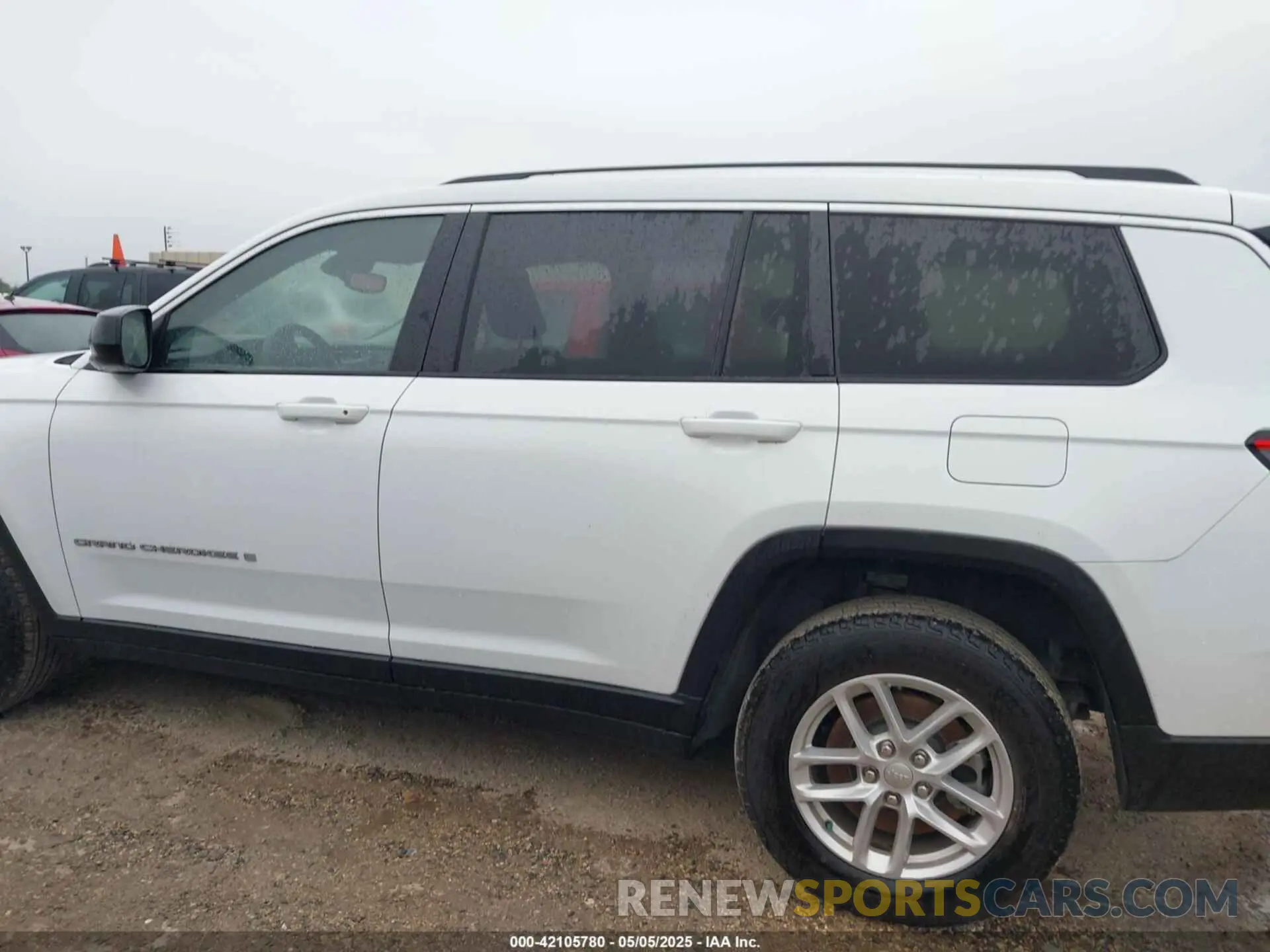 14 fotografías del automóvil dañado 1C4RJJAGXP8755254 JEEP GRAND CHEROKEE L 2023