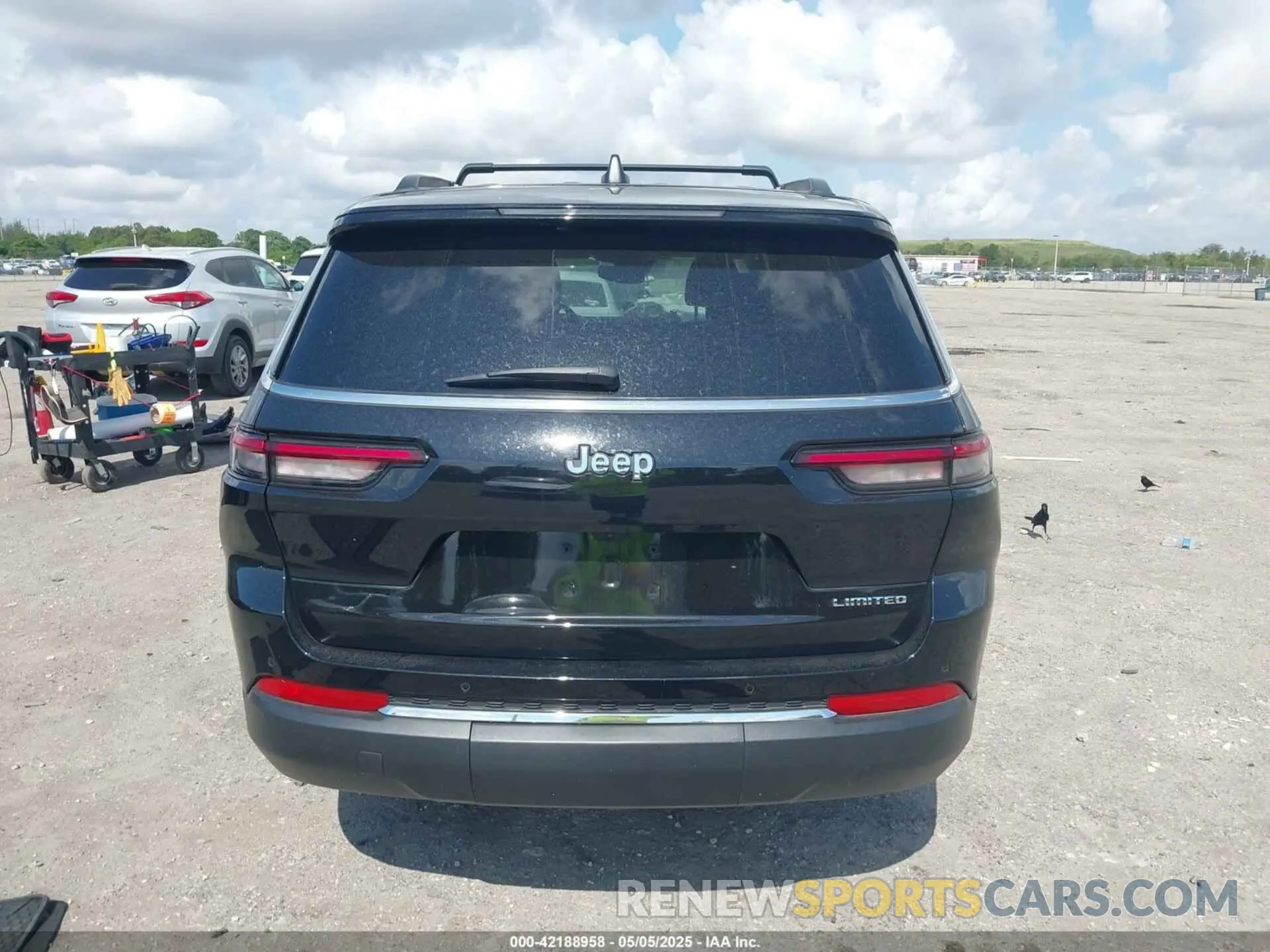 16 fotografías del automóvil dañado 1C4RJJBG7P8843712 JEEP GRAND CHEROKEE L 2023