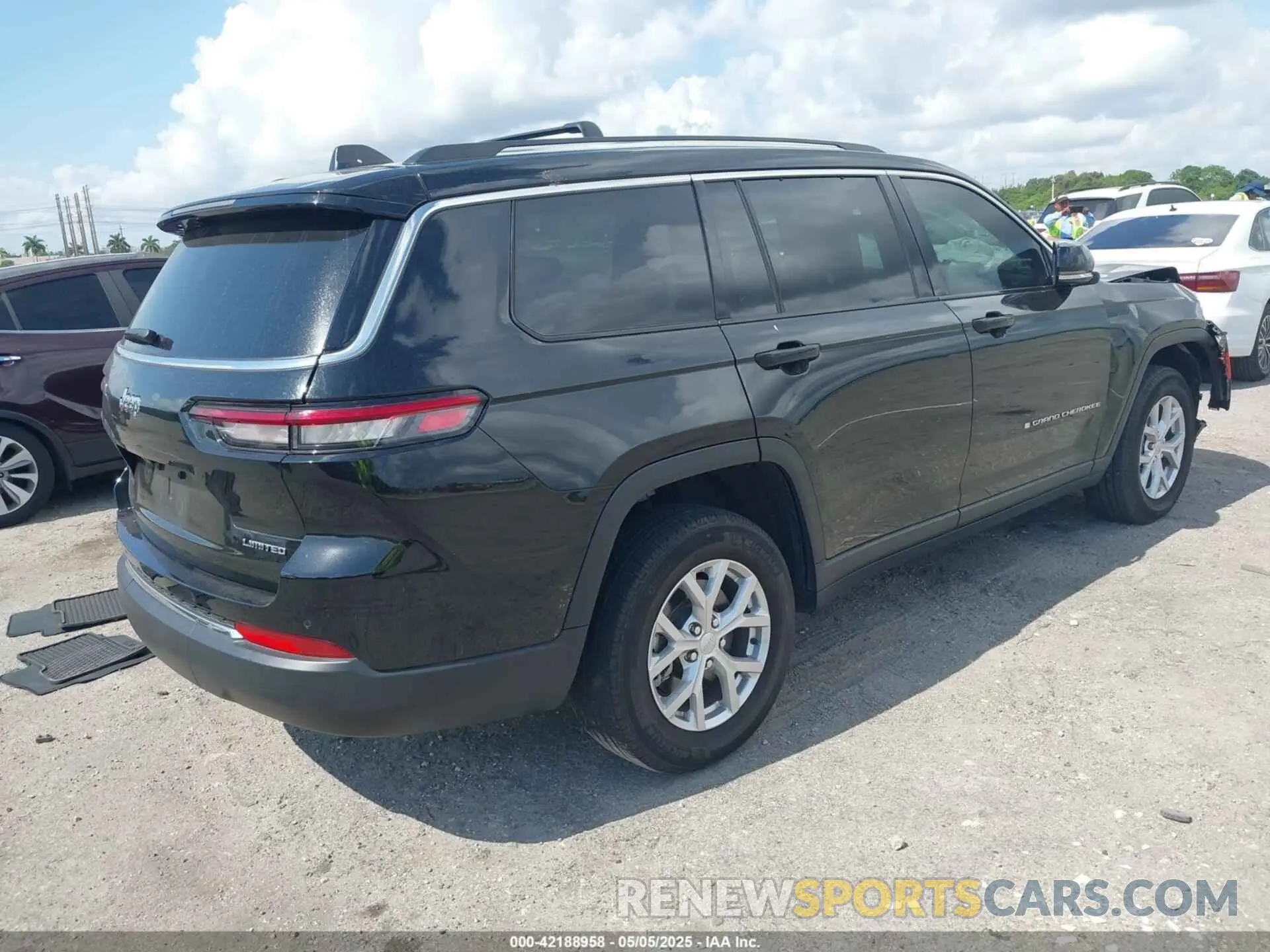 4 fotografías del automóvil dañado 1C4RJJBG7P8843712 JEEP GRAND CHEROKEE L 2023