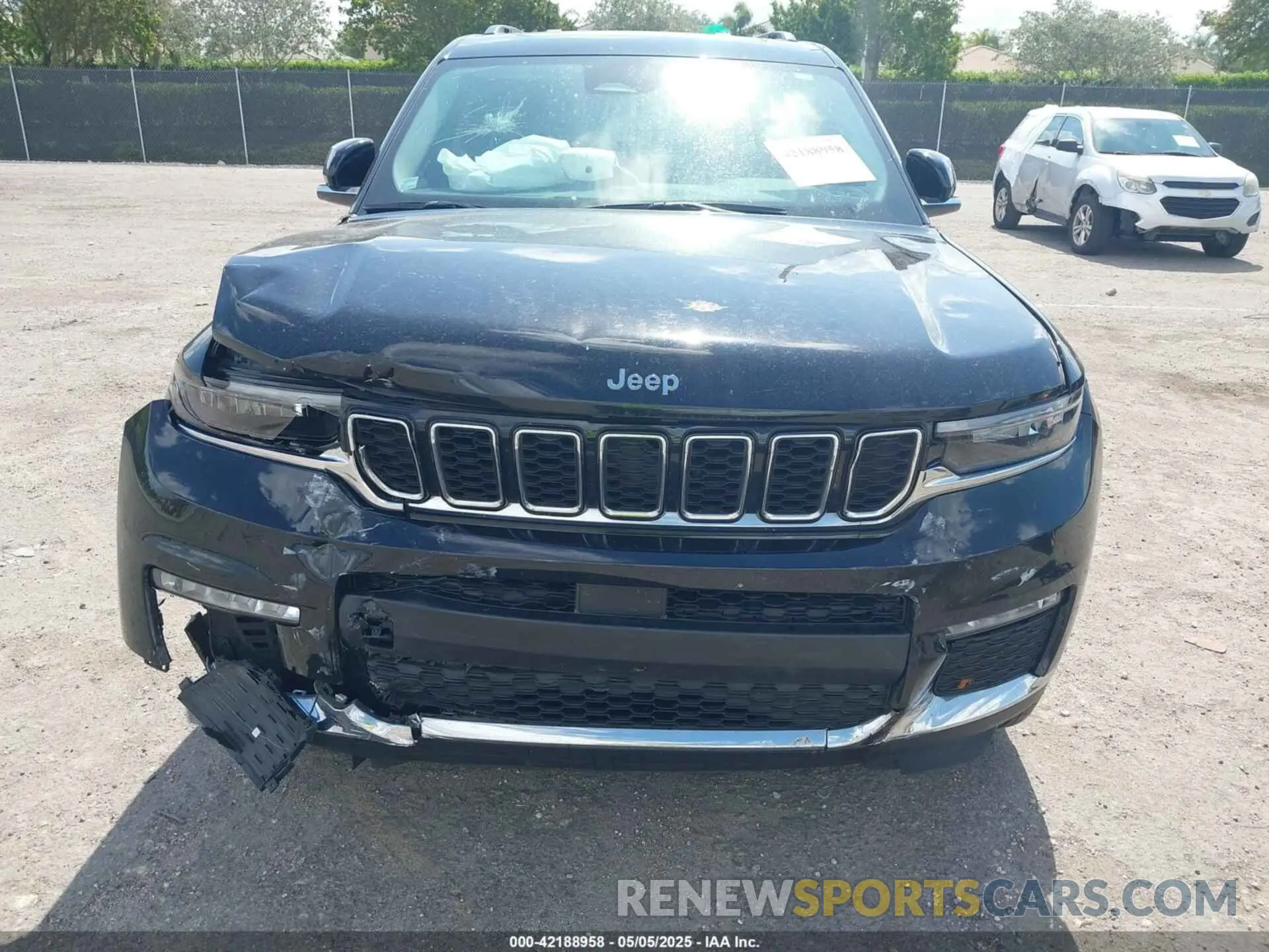6 fotografías del automóvil dañado 1C4RJJBG7P8843712 JEEP GRAND CHEROKEE L 2023