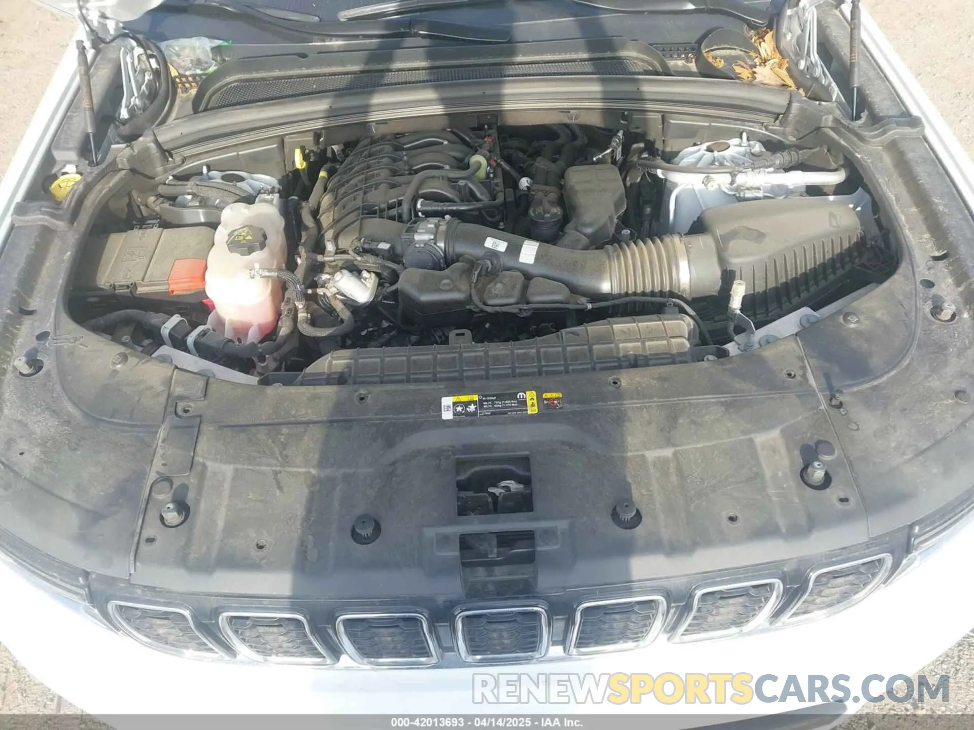 10 fotografías del automóvil dañado 1C4RJJBGXP8843705 JEEP GRAND CHEROKEE L 2023