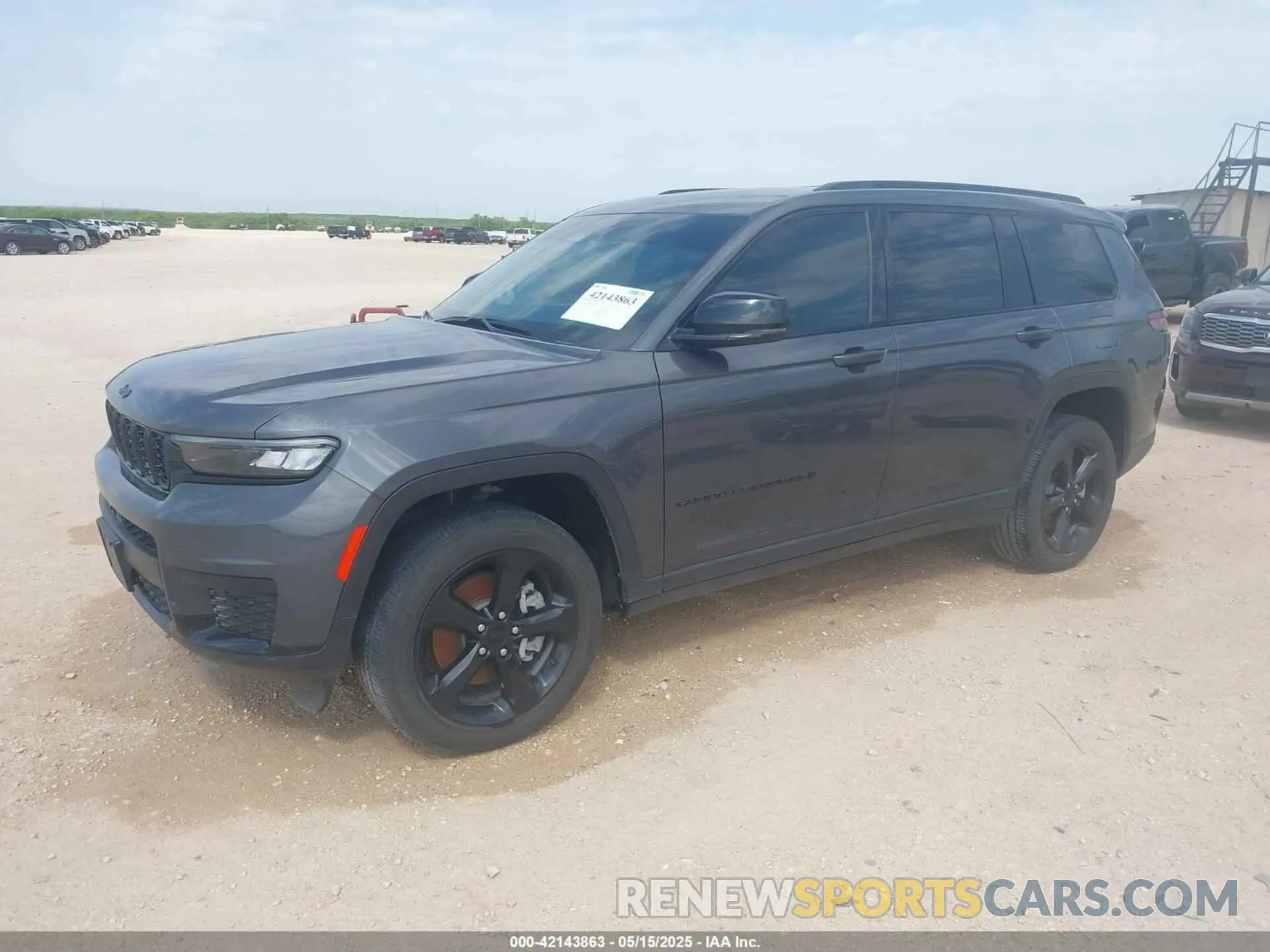 2 fotografías del automóvil dañado 1C4RJKAG0P8700978 JEEP GRAND CHEROKEE L 2023
