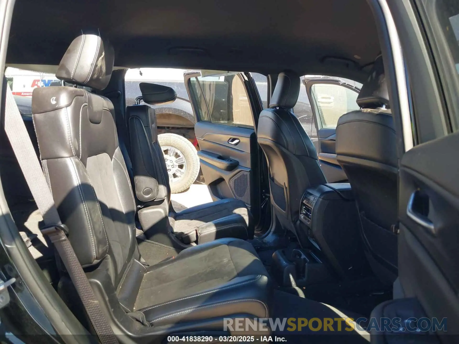 8 fotografías del automóvil dañado 1C4RJKAG2P8814979 JEEP GRAND CHEROKEE L 2023
