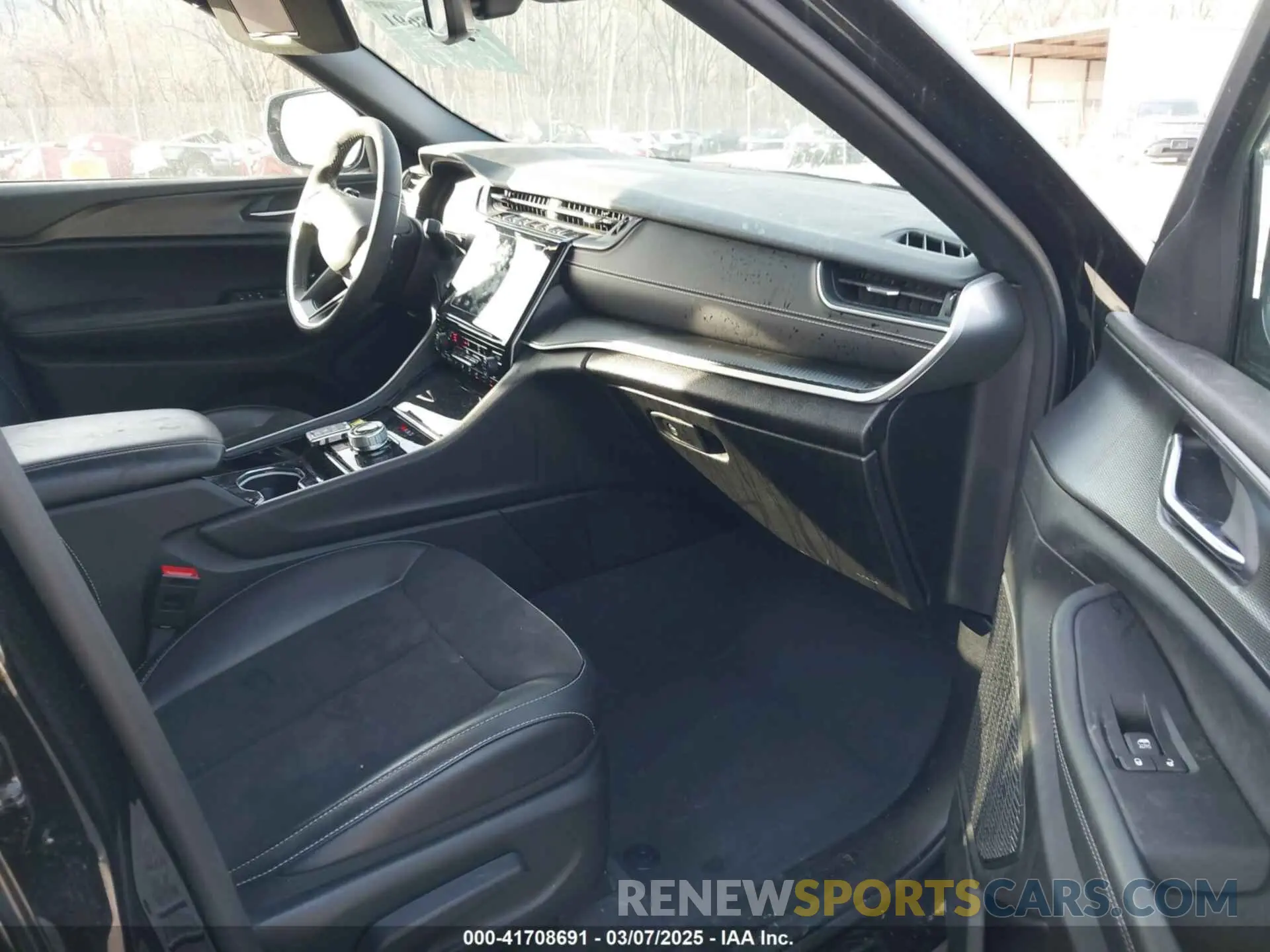 5 fotografías del automóvil dañado 1C4RJKAG3P8841009 JEEP GRAND CHEROKEE L 2023