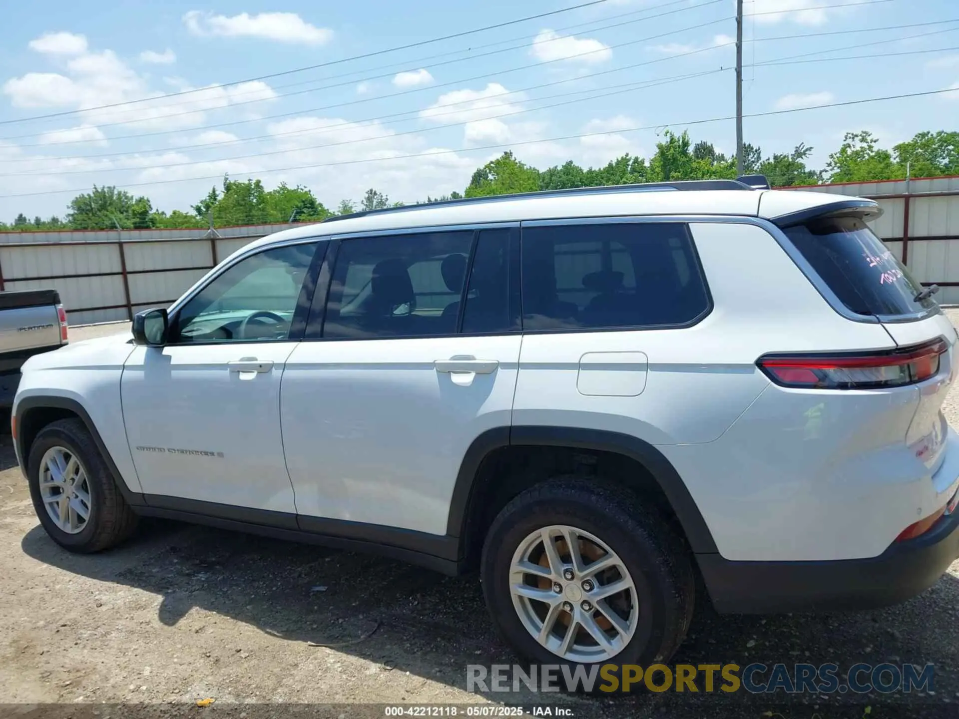 14 fotografías del automóvil dañado 1C4RJKAG4P8895077 JEEP GRAND CHEROKEE L 2023