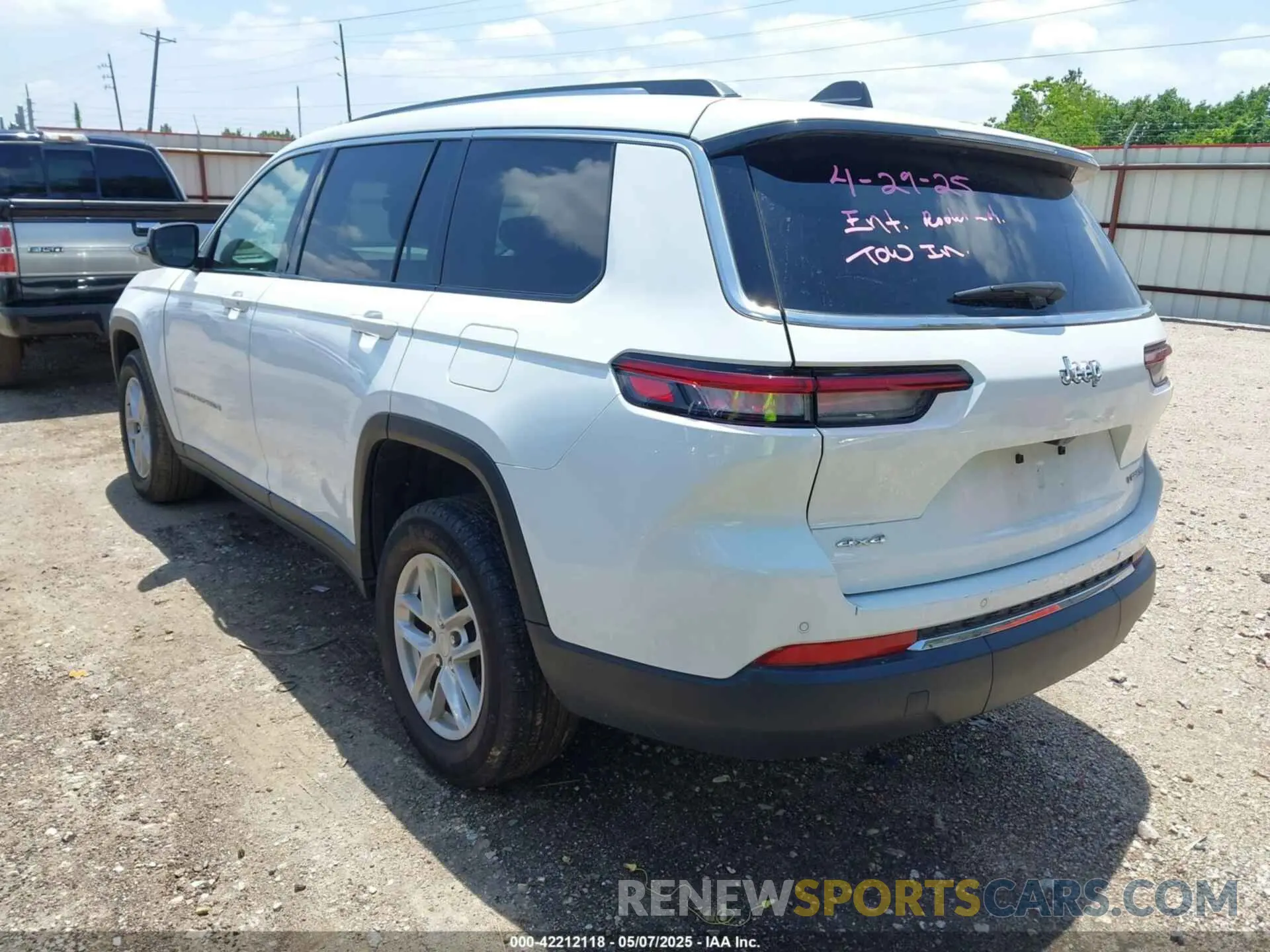 3 fotografías del automóvil dañado 1C4RJKAG4P8895077 JEEP GRAND CHEROKEE L 2023