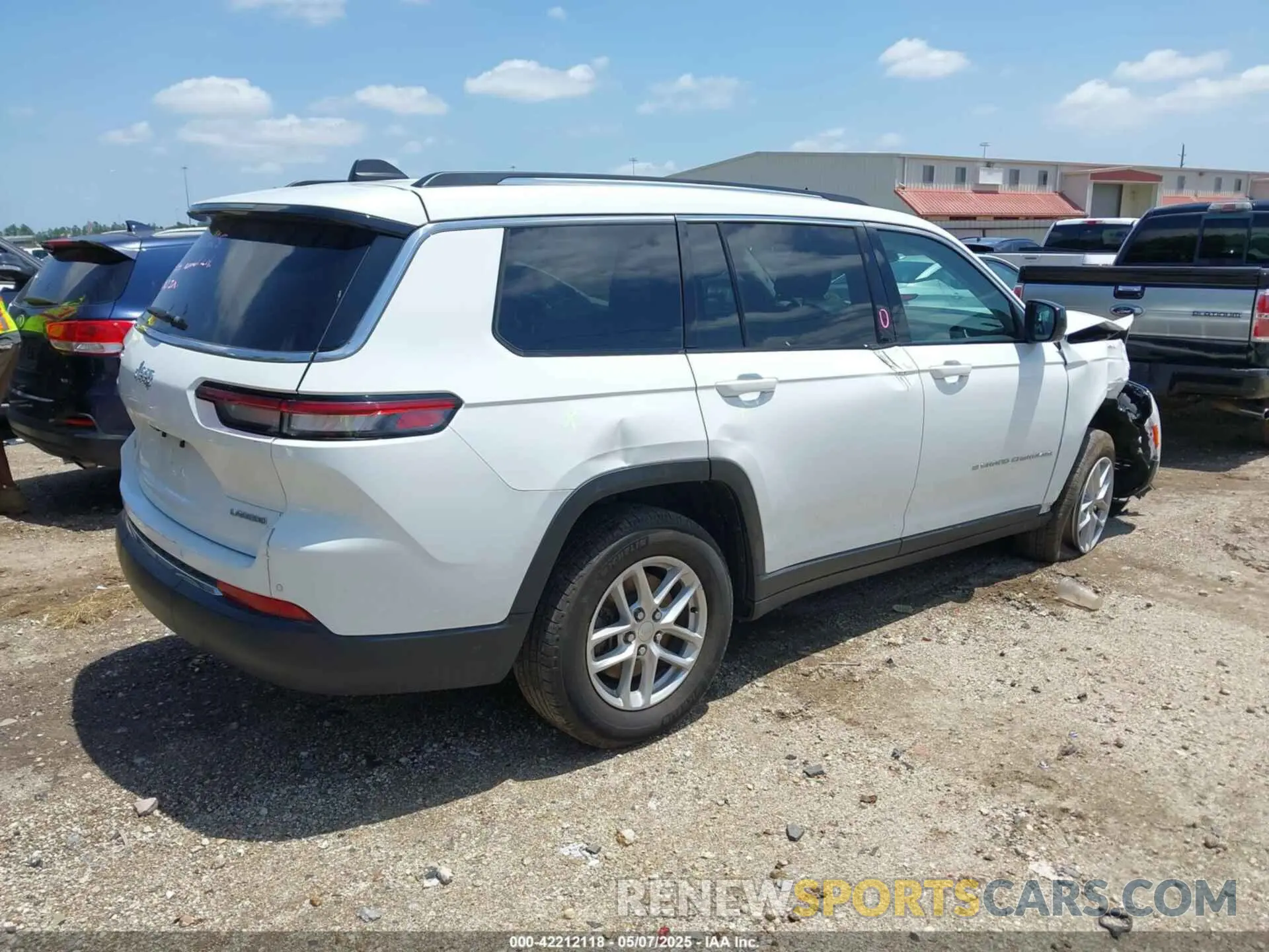 4 fotografías del automóvil dañado 1C4RJKAG4P8895077 JEEP GRAND CHEROKEE L 2023