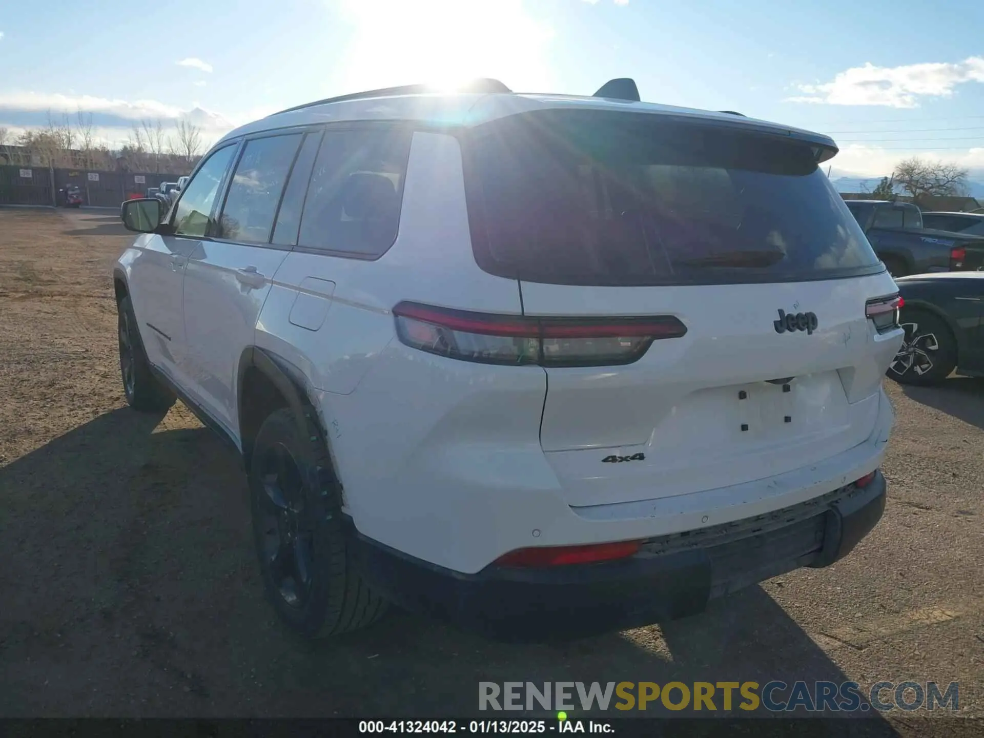 3 fotografías del automóvil dañado 1C4RJKAG5P8871158 JEEP GRAND CHEROKEE L 2023