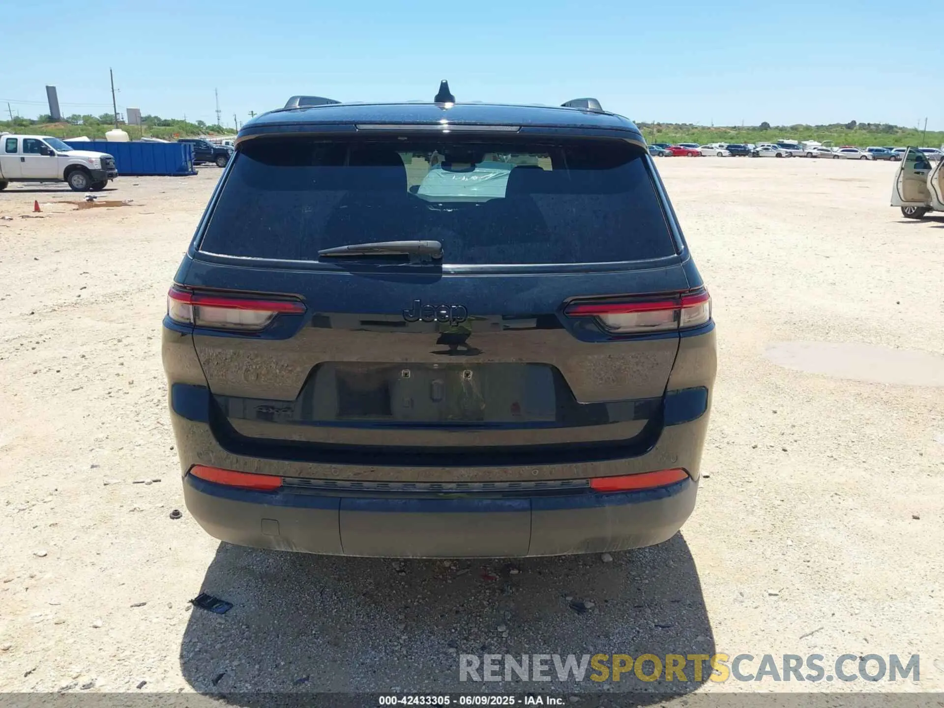 16 fotografías del automóvil dañado 1C4RJKAG6P8829453 JEEP GRAND CHEROKEE L 2023