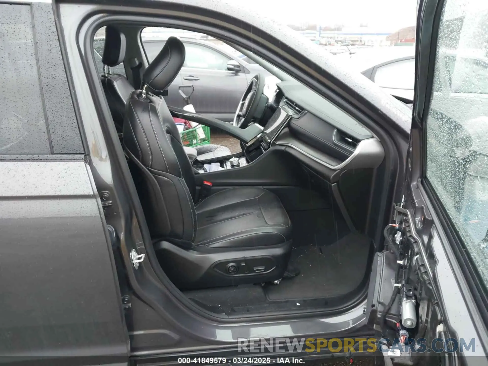 5 fotografías del automóvil dañado 1C4RJKBG0P8819760 JEEP GRAND CHEROKEE L 2023
