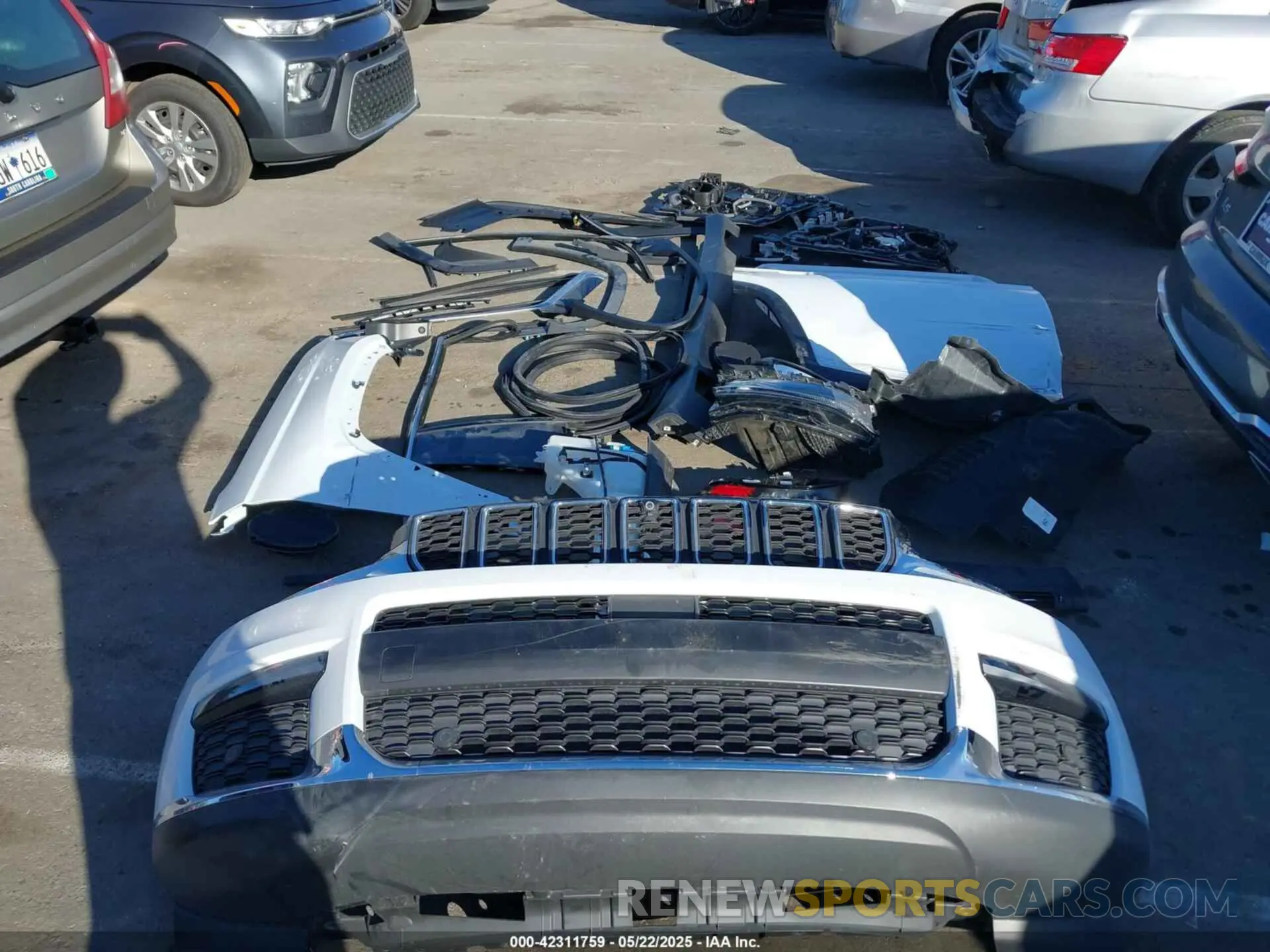 12 fotografías del automóvil dañado 1C4RJKBG0P8854444 JEEP GRAND CHEROKEE L 2023
