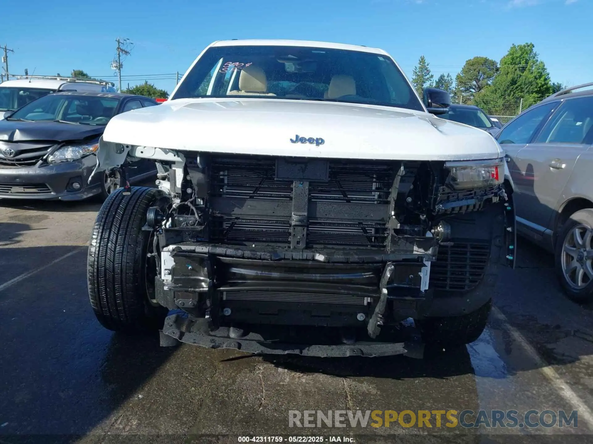 13 fotografías del automóvil dañado 1C4RJKBG0P8854444 JEEP GRAND CHEROKEE L 2023