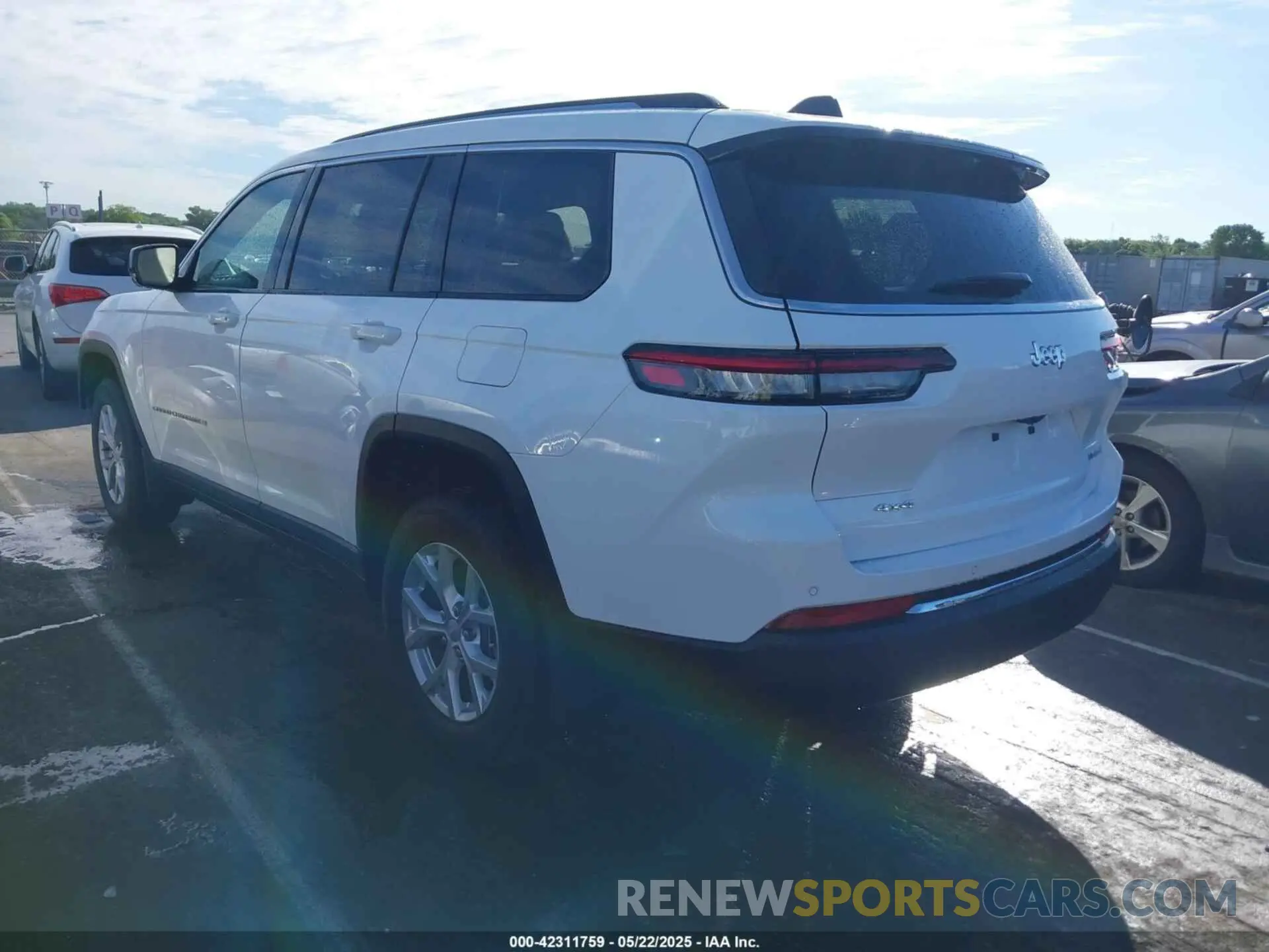 3 fotografías del automóvil dañado 1C4RJKBG0P8854444 JEEP GRAND CHEROKEE L 2023